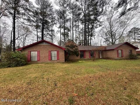 Homes For Sale - 116 Meadow Hill Drive<br/> Scott County, Forest, MS 39074