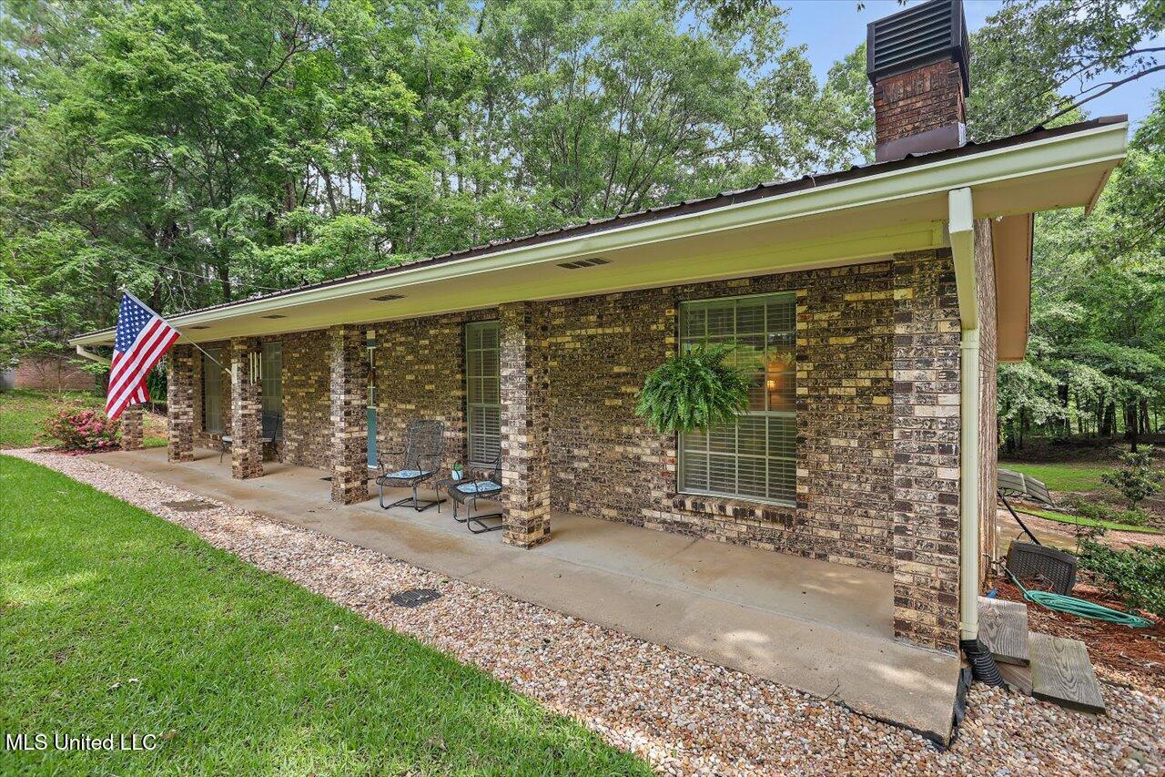 727 Laney Drive, Clinton, Mississippi image 6