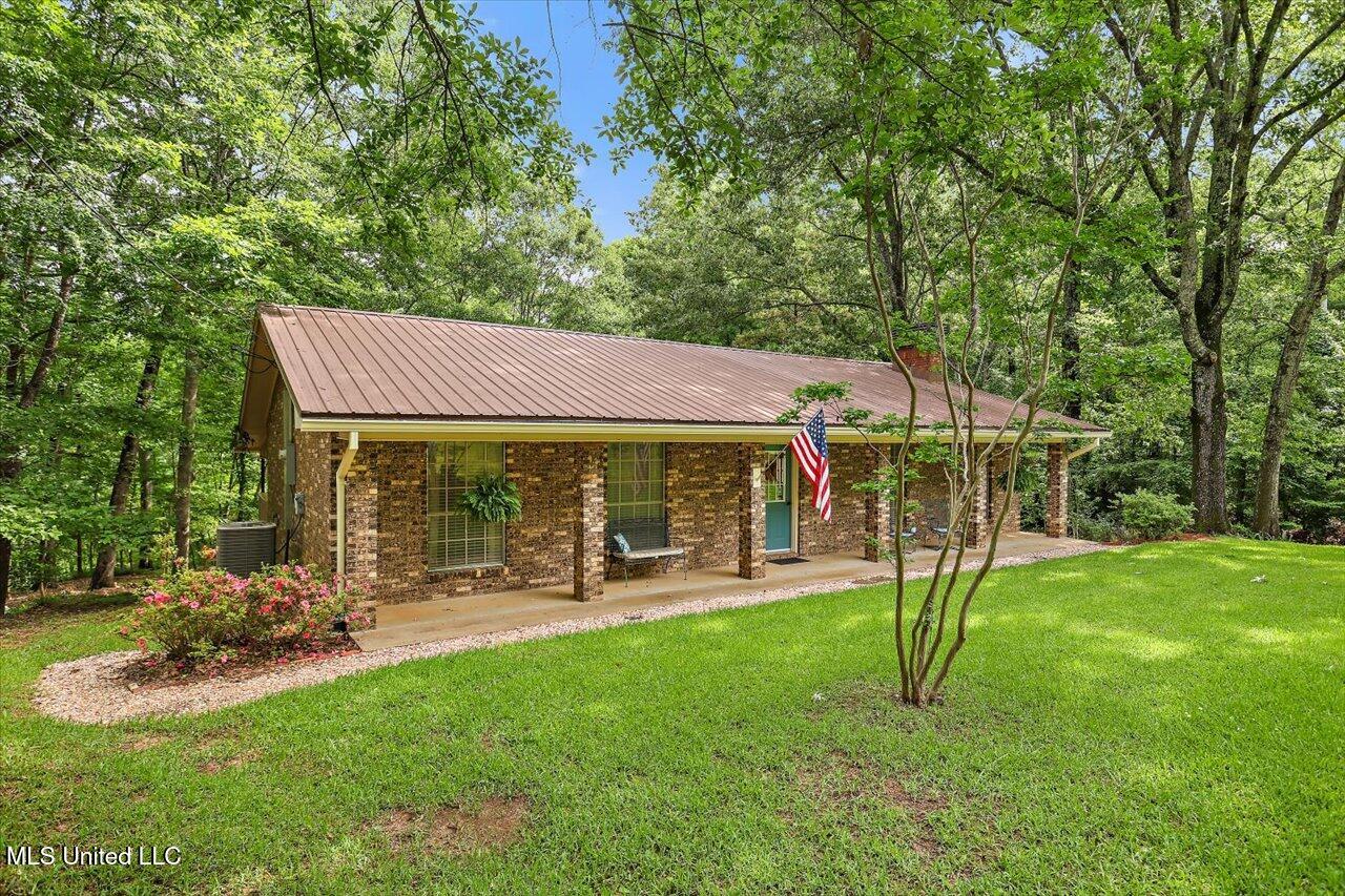 727 Laney Drive, Clinton, Mississippi image 3