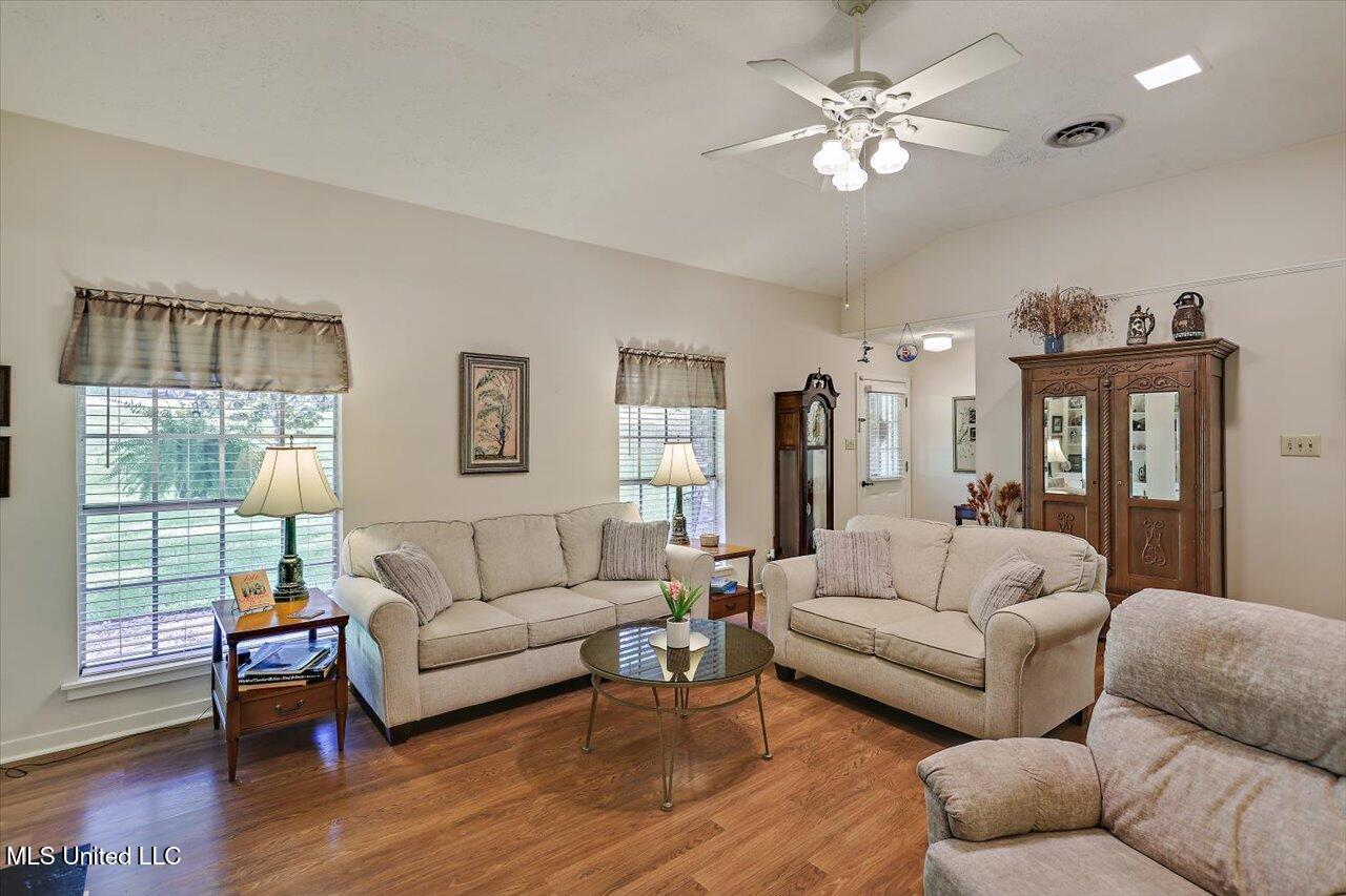 727 Laney Drive, Clinton, Mississippi image 11
