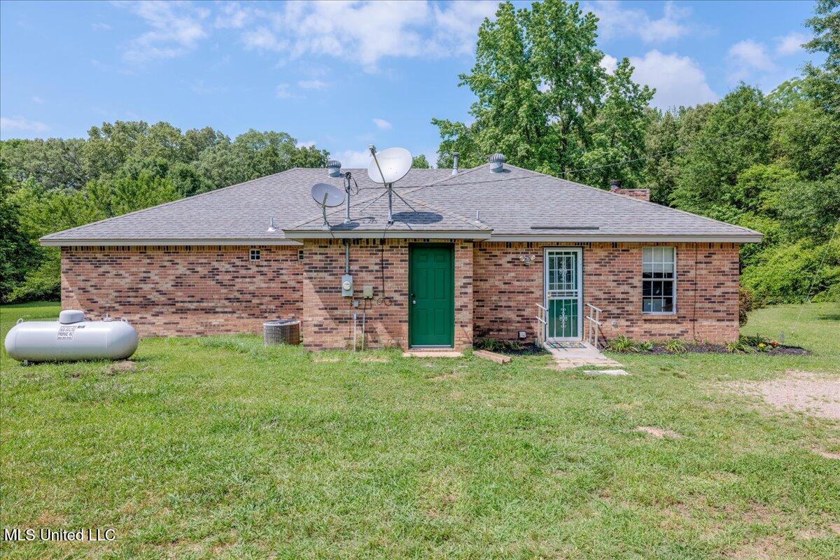 1358 David Road, Coldwater, Mississippi image 3