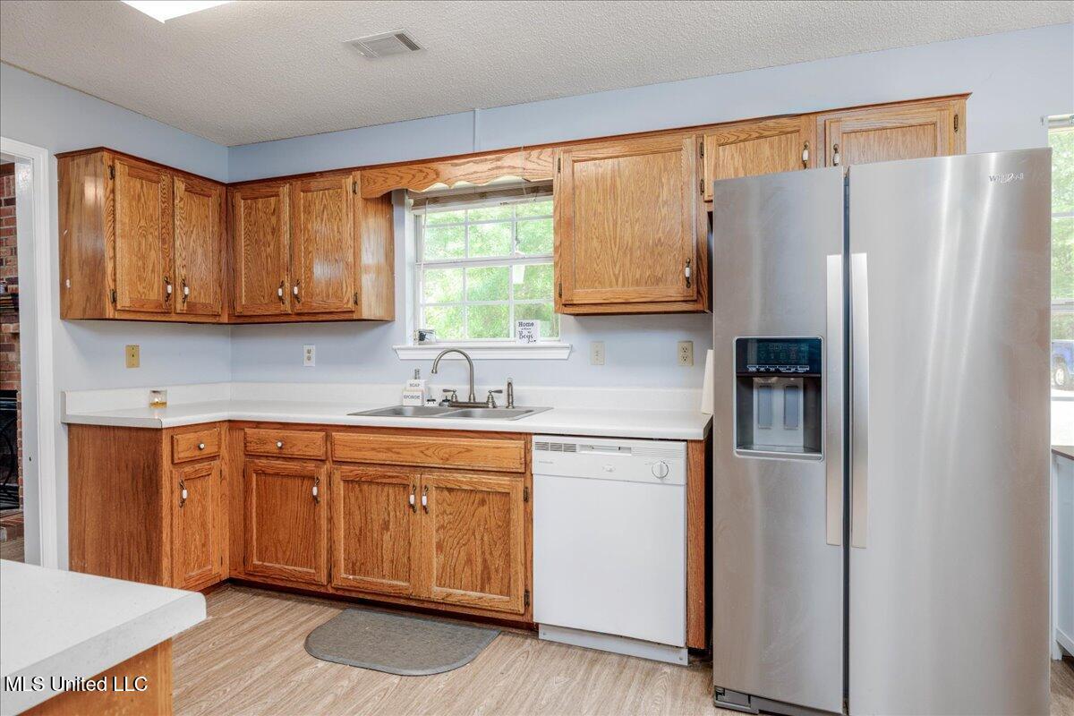 1358 David Road, Coldwater, Mississippi image 9