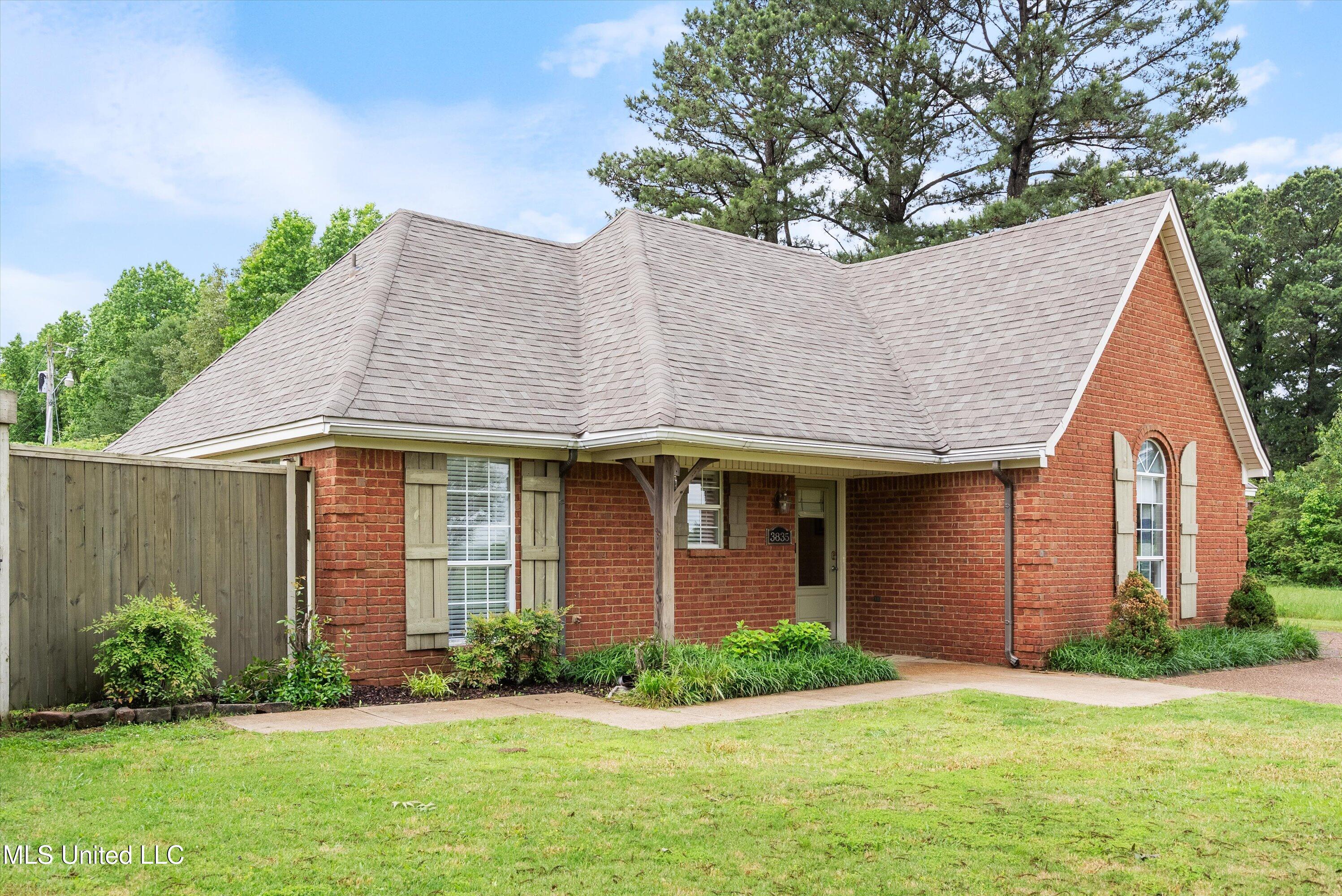 3835 W Commerce Street, Hernando, Mississippi image 8