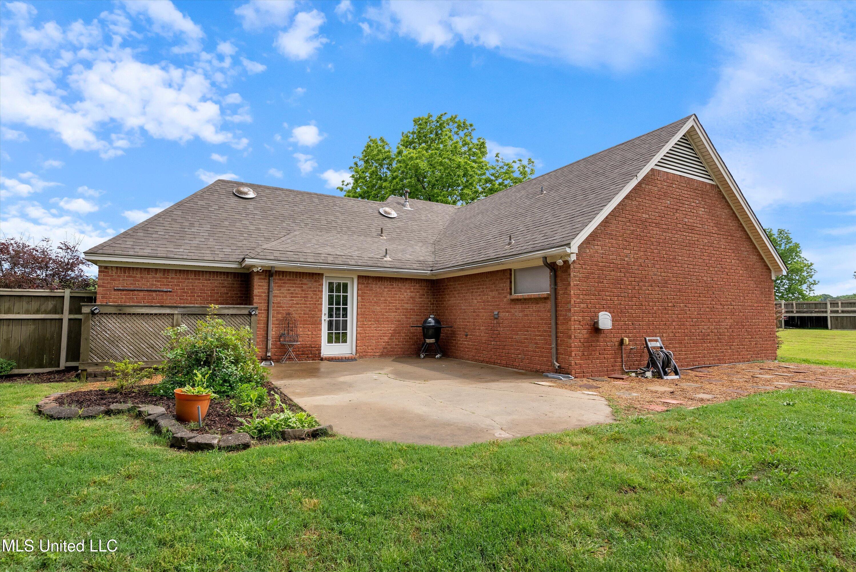 3835 W Commerce Street, Hernando, Mississippi image 42