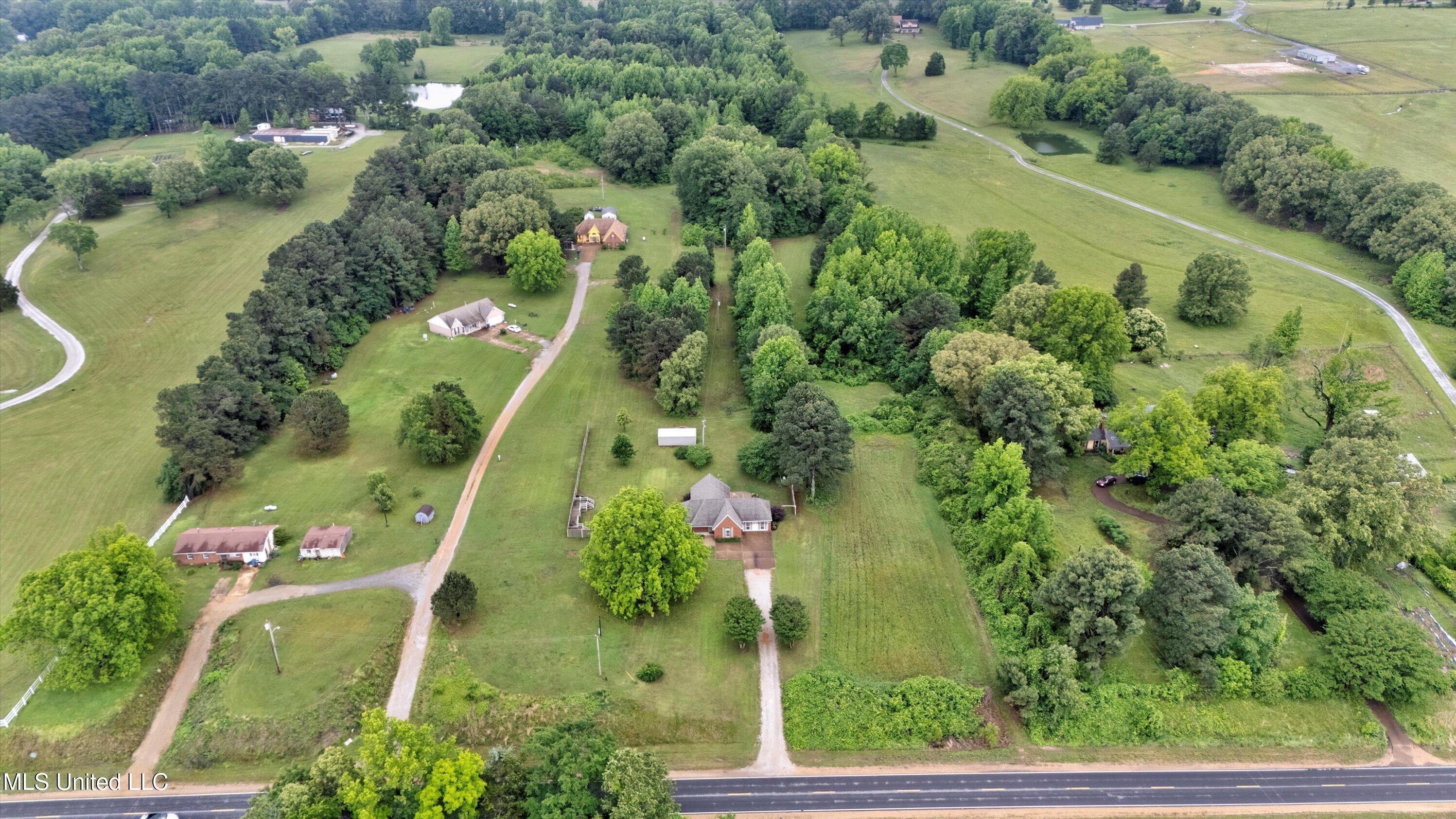 3835 W Commerce Street, Hernando, Mississippi image 46