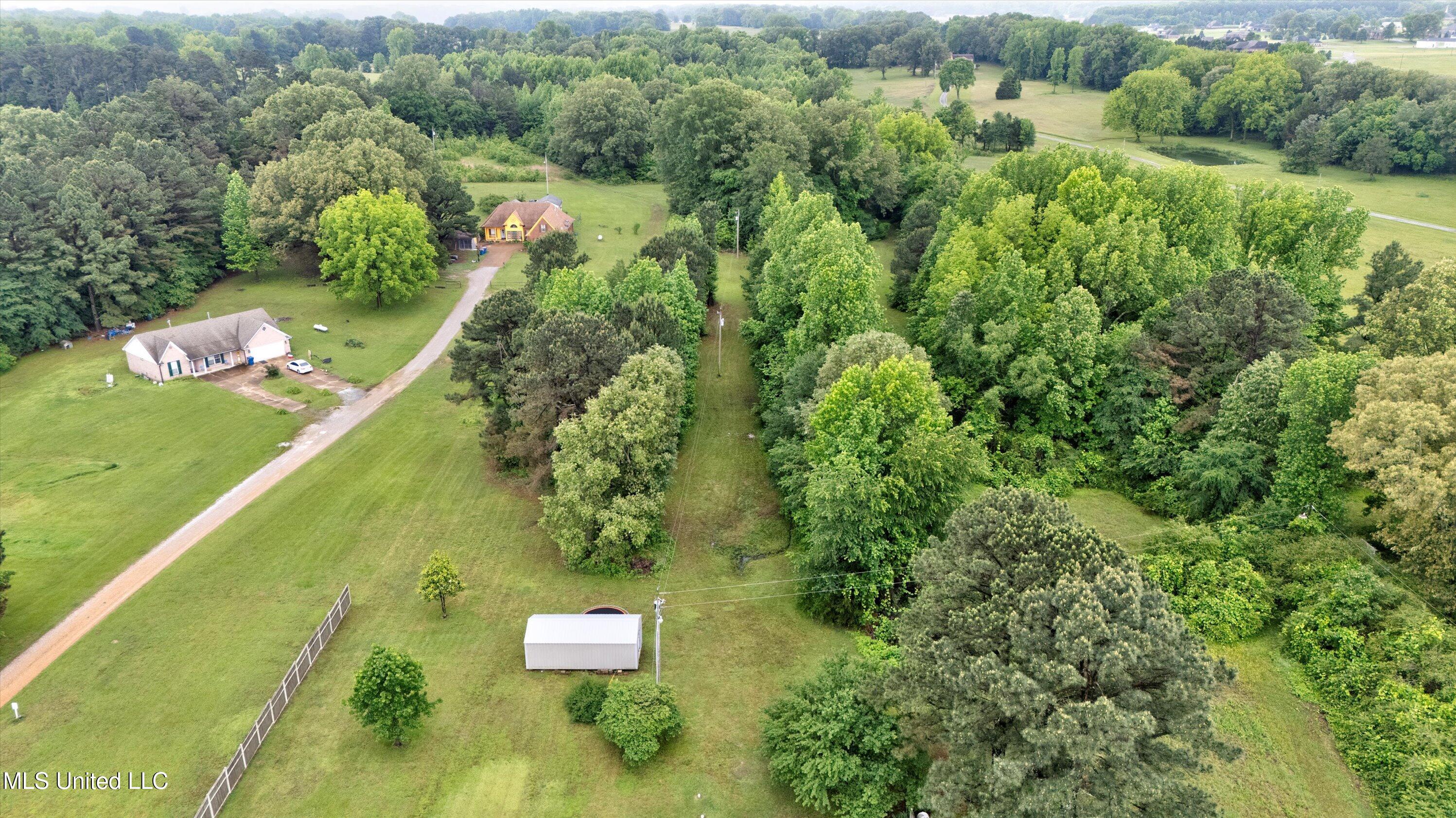 3835 W Commerce Street, Hernando, Mississippi image 39
