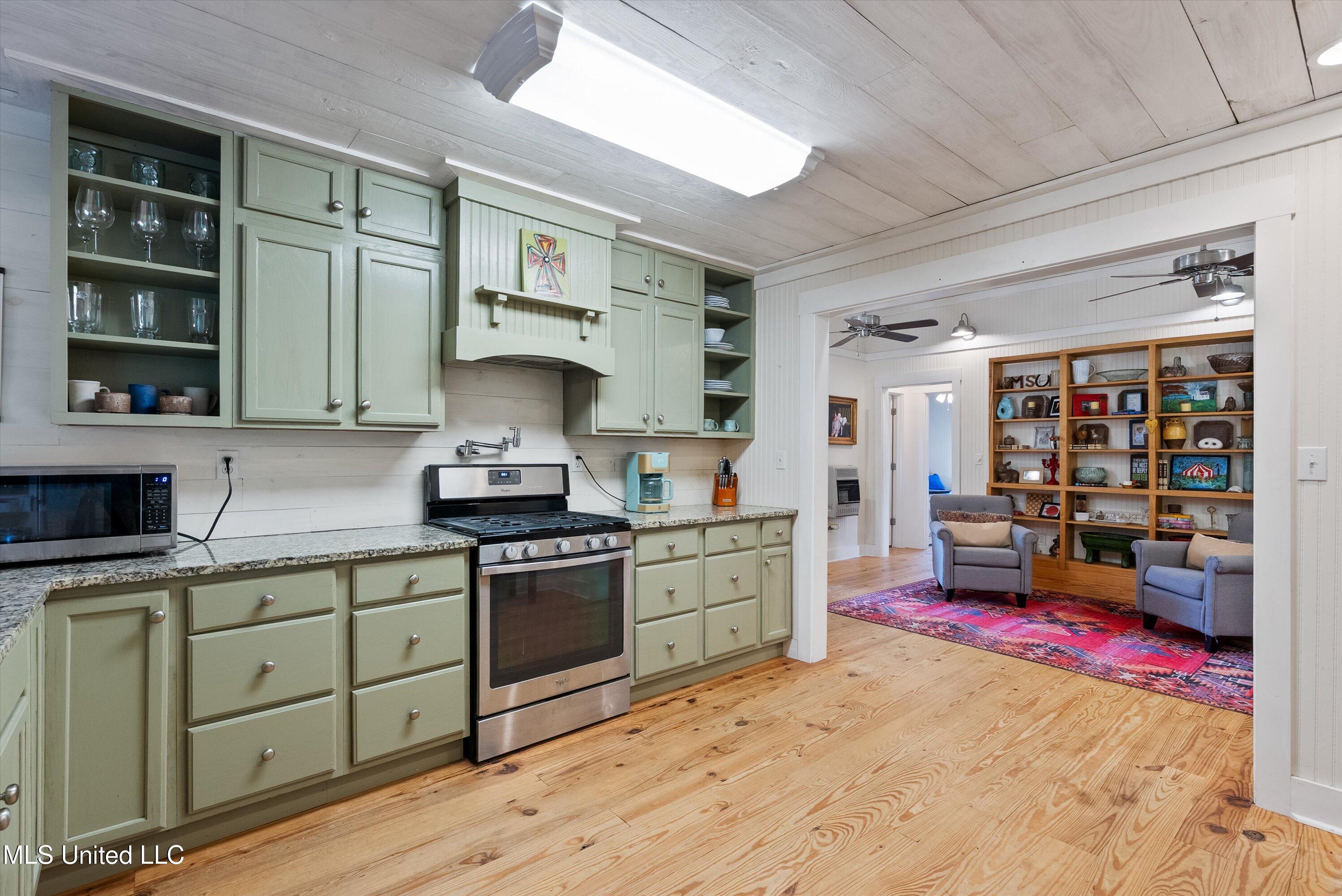 3835 W Commerce Street, Hernando, Mississippi image 16