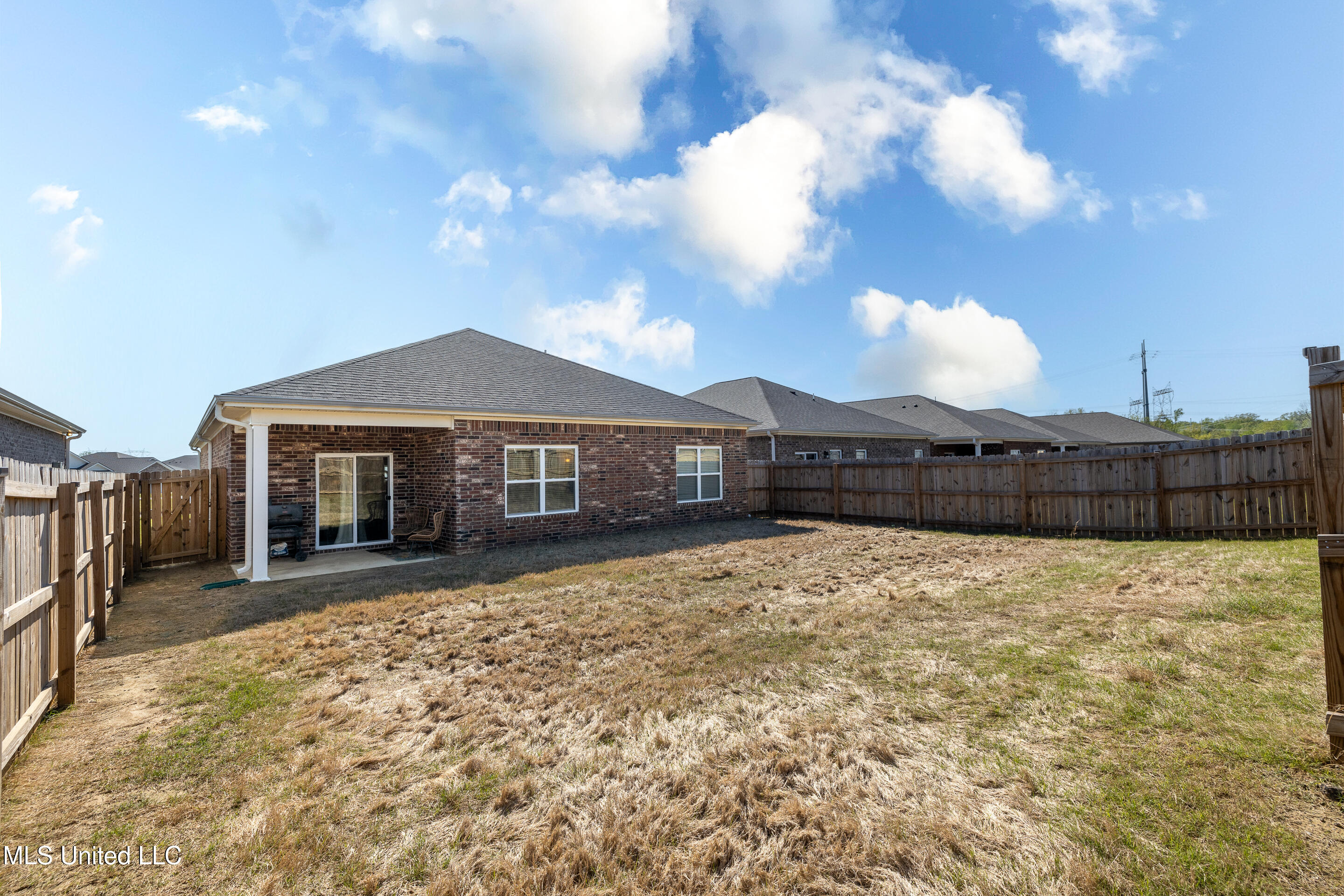 8814 Ruth Ann Cove, Southaven, Mississippi image 33