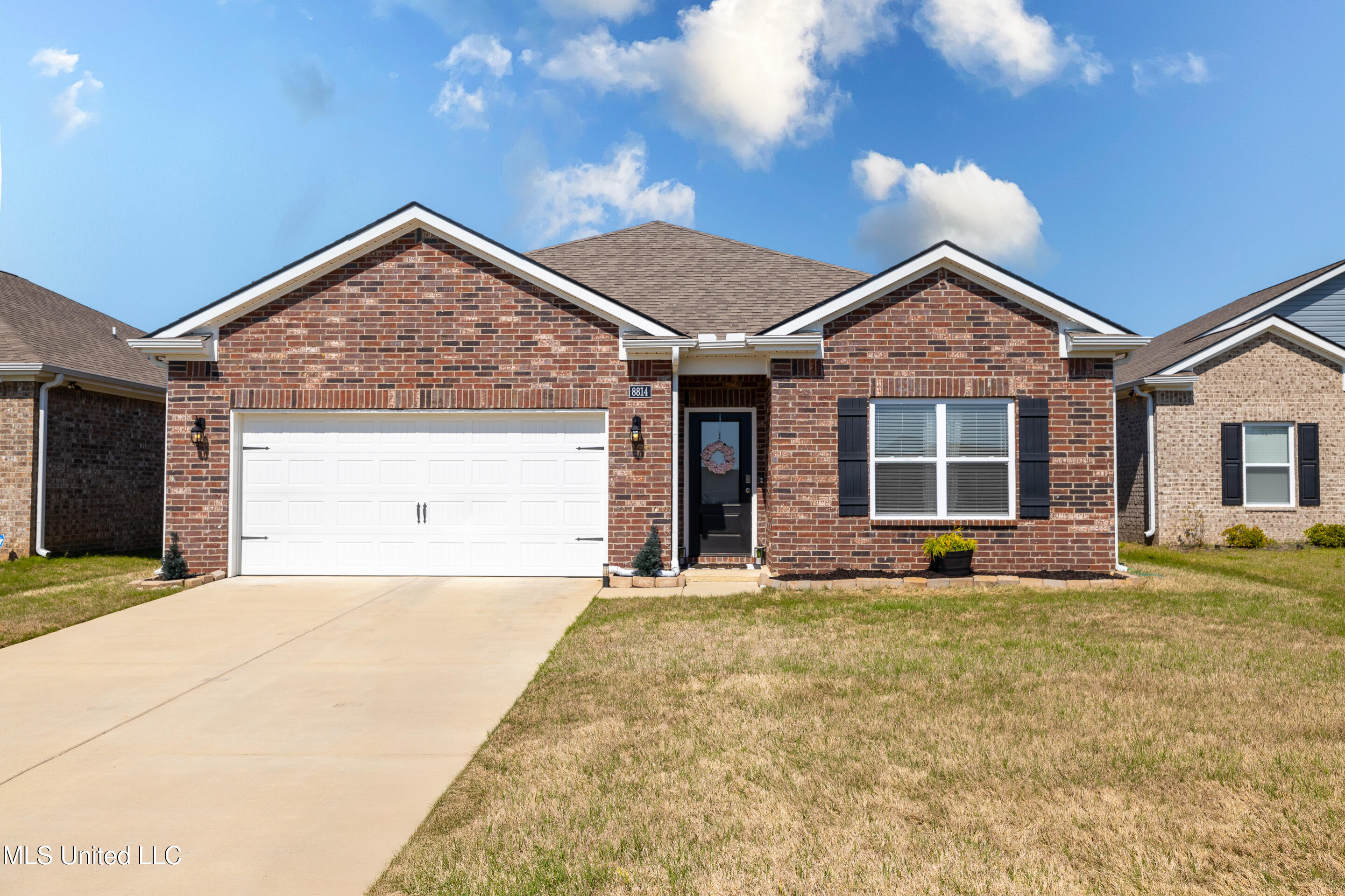 8814 Ruth Ann Cove, Southaven, Mississippi image 1