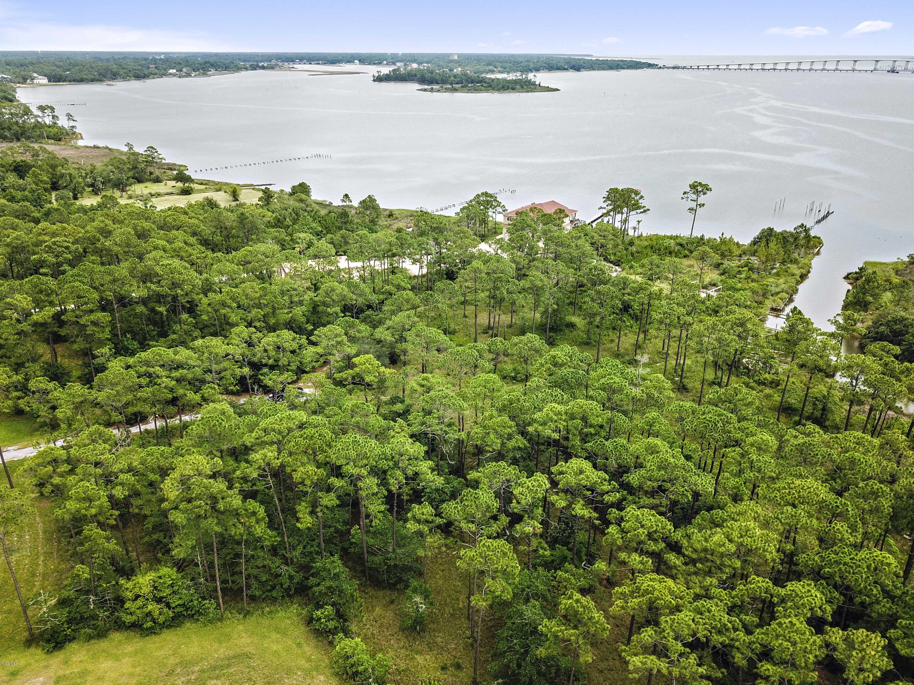 15117 Hummingbird Lane, Biloxi, Mississippi image 10