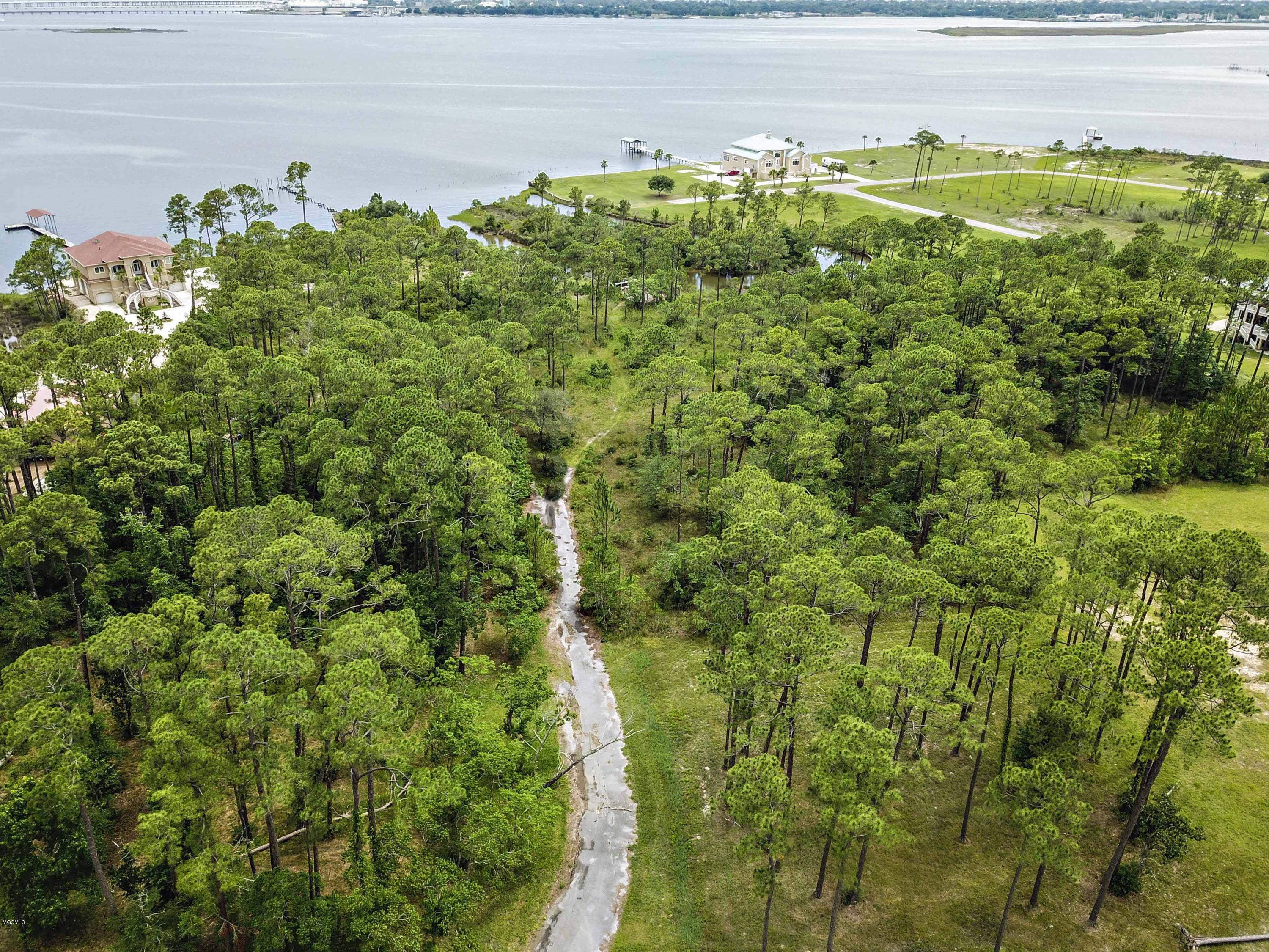 15117 Hummingbird Lane, Biloxi, Mississippi image 2