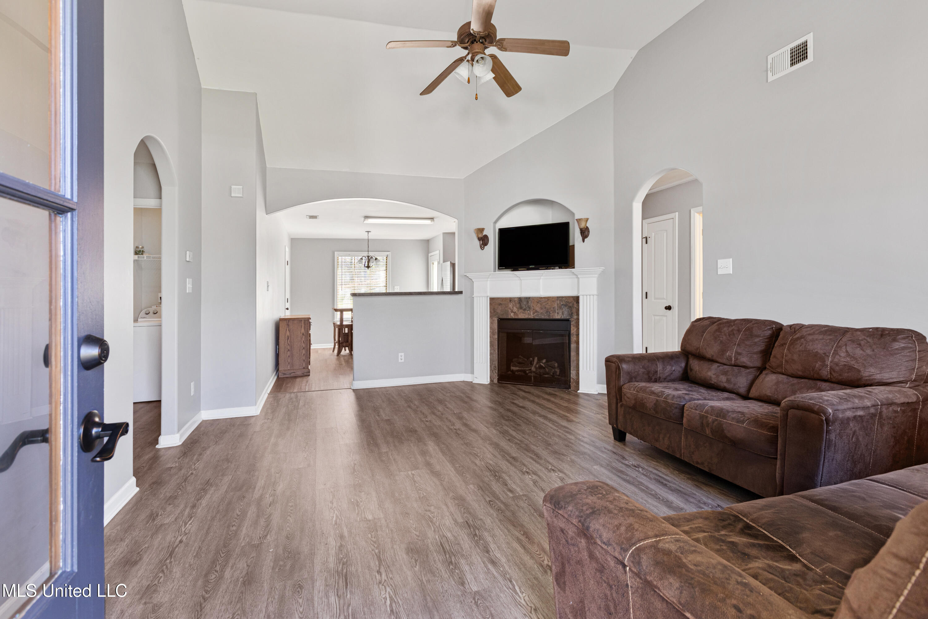 183 Amber Circle Circle, Byhalia, Mississippi image 6