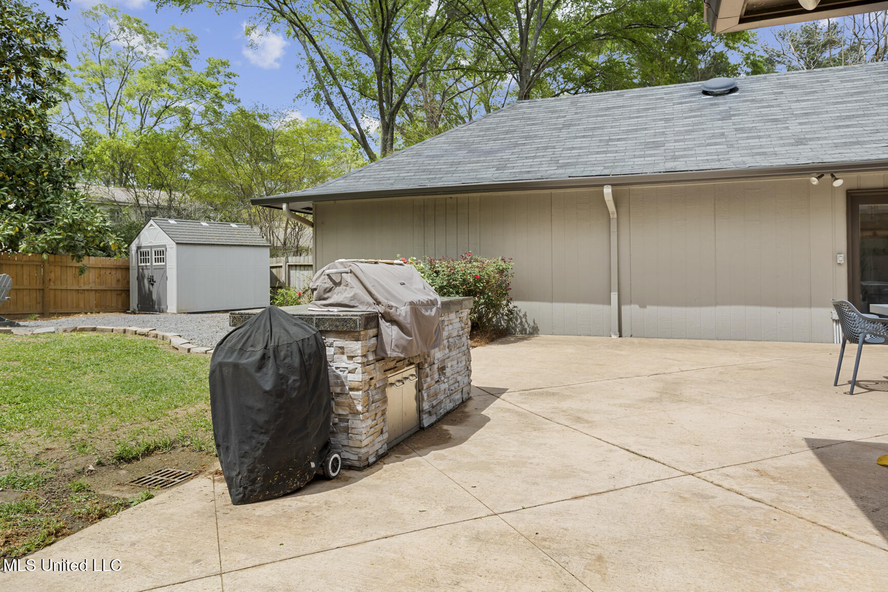 5325 River Thames Road, Jackson, Mississippi image 33