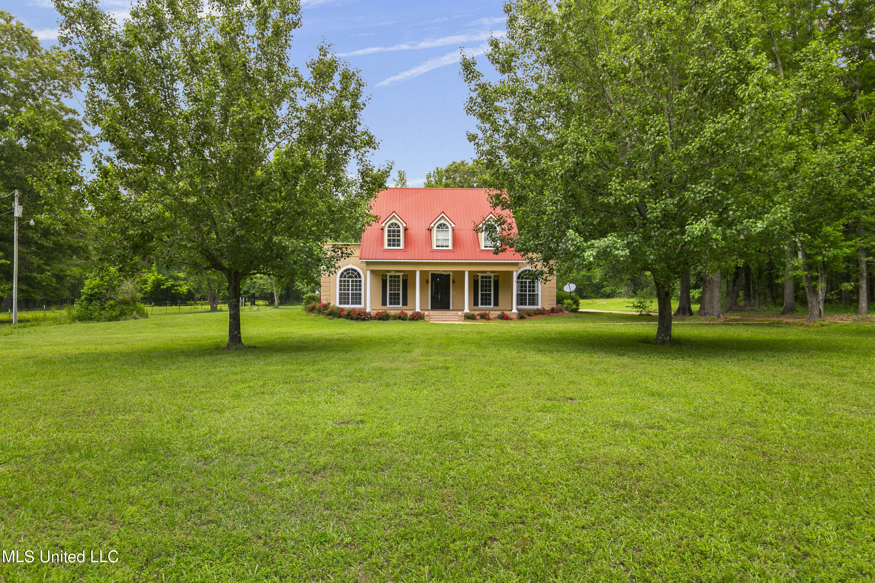 244 Allenwood Drive, Canton, Mississippi image 2