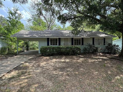 Homes For Sale - 1734 Dixie Drive<br/> Jackson, MS 39209