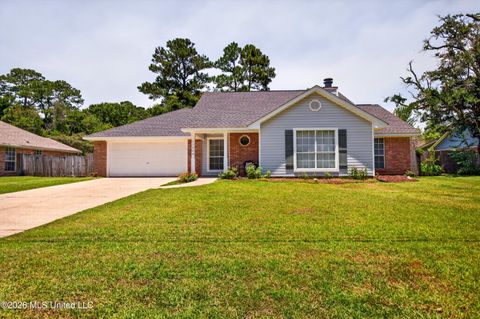 Homes For Sale - 11404 Bayou Place<br/> Ocean Springs, MS 39564