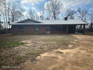Homes For Sale - 261 County Road 26<br/> Carroll County, Vaiden, MS 39176