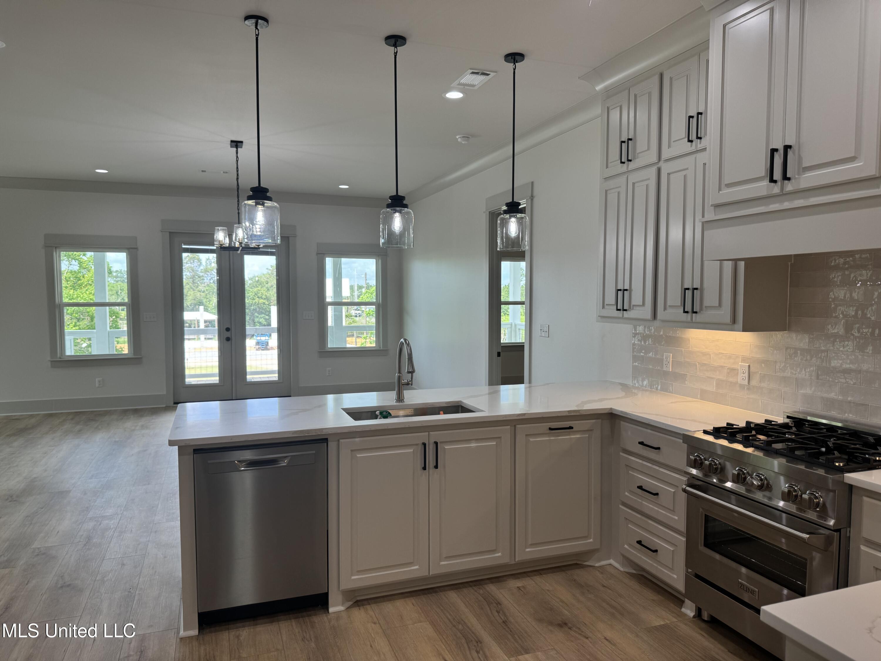 5009 Alaska Street, Bay Saint Louis, Mississippi image 31