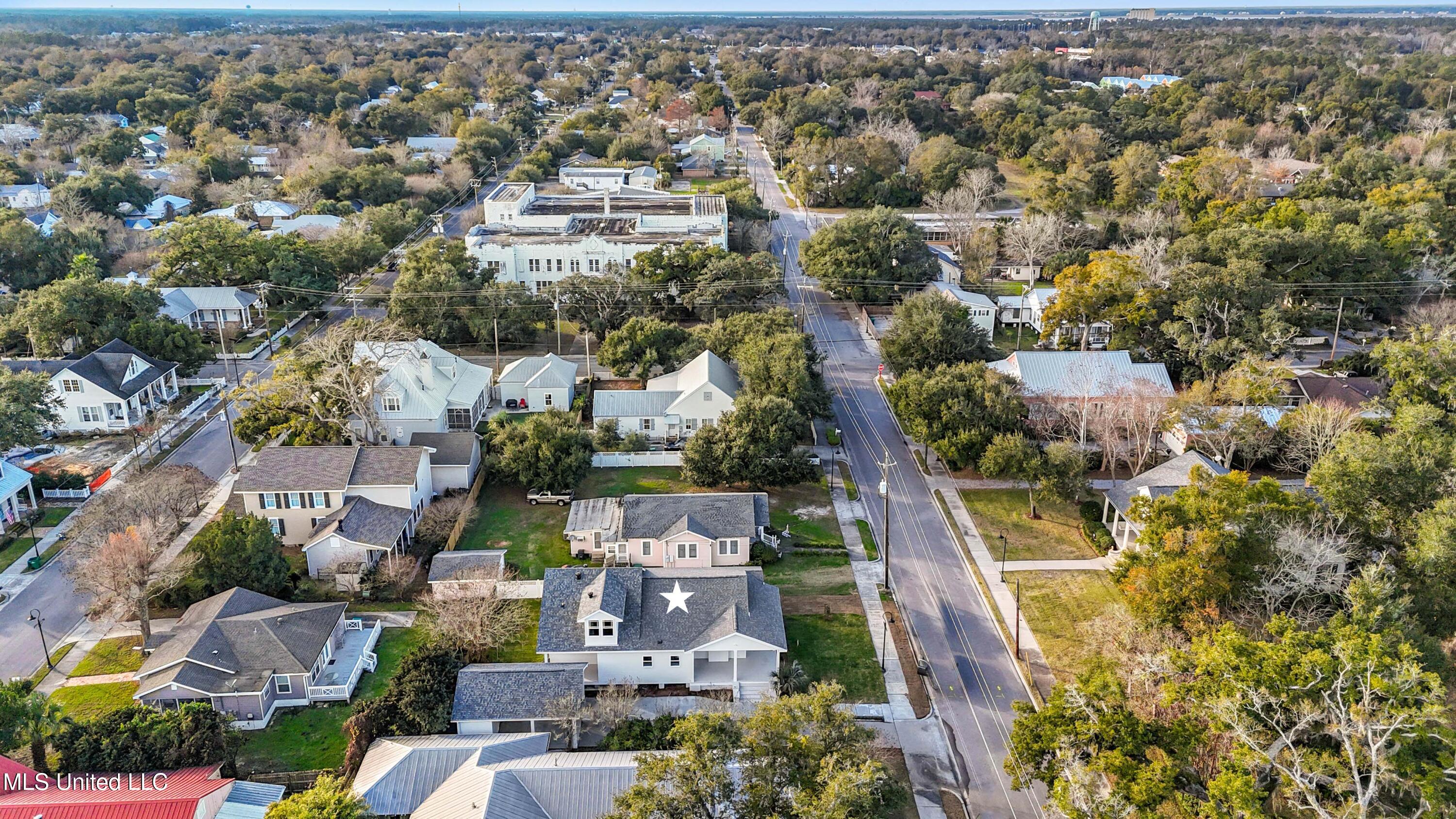 122 Ulman Avenue, Bay Saint Louis, Mississippi image 34