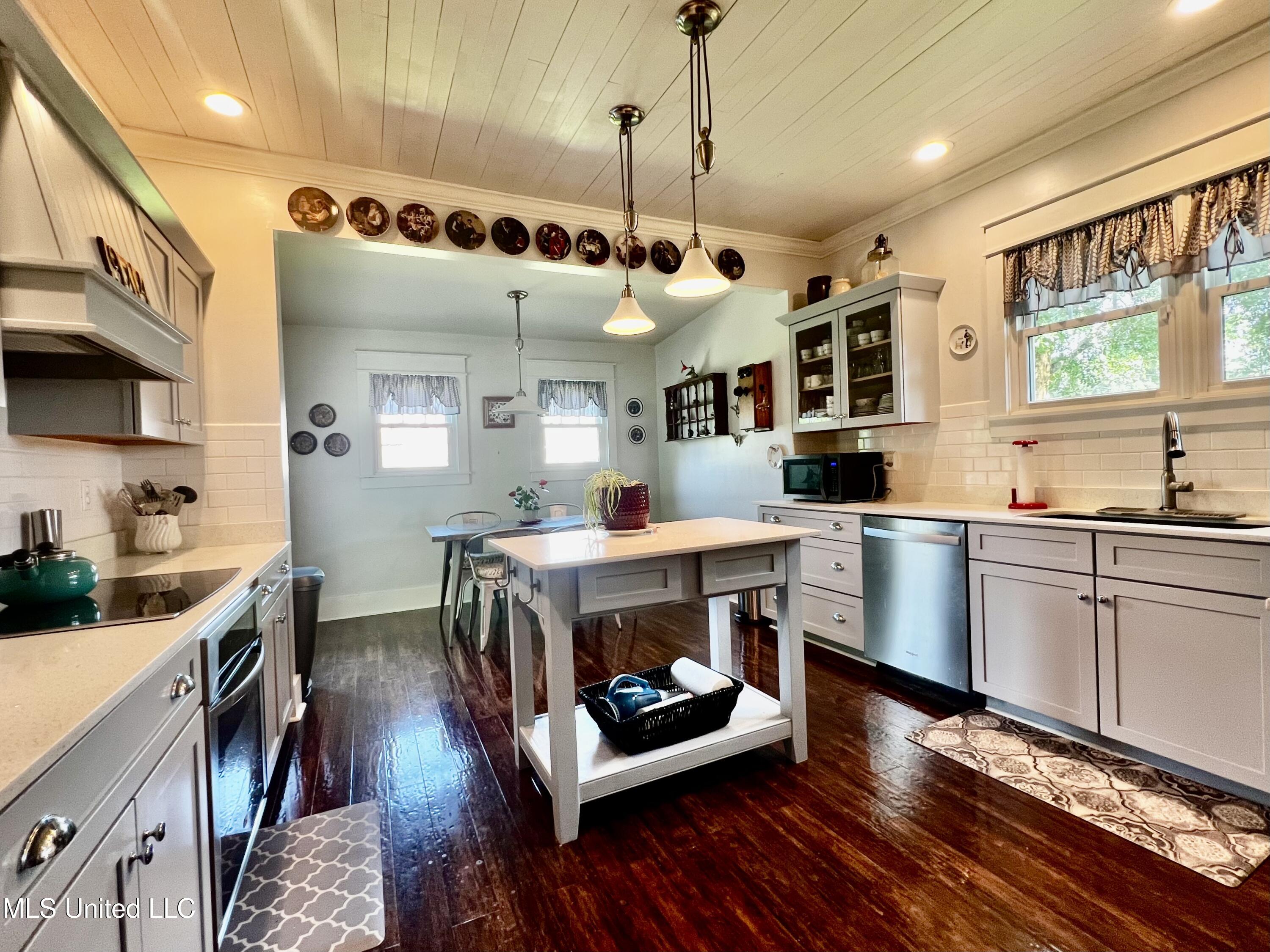 914 39th Avenue, Gulfport, Mississippi image 24