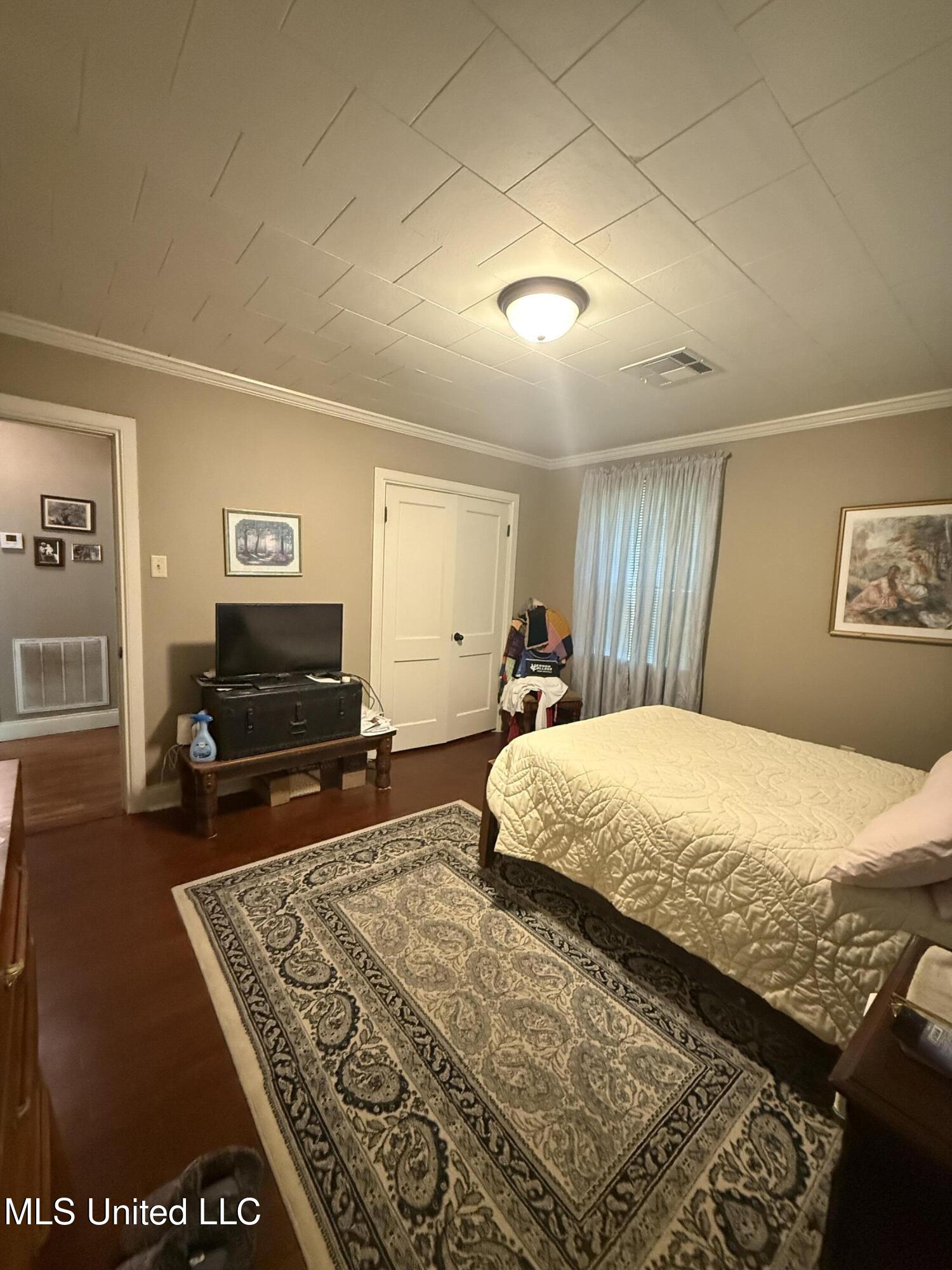 132 Catalpa Drive, Natchez, Mississippi image 2