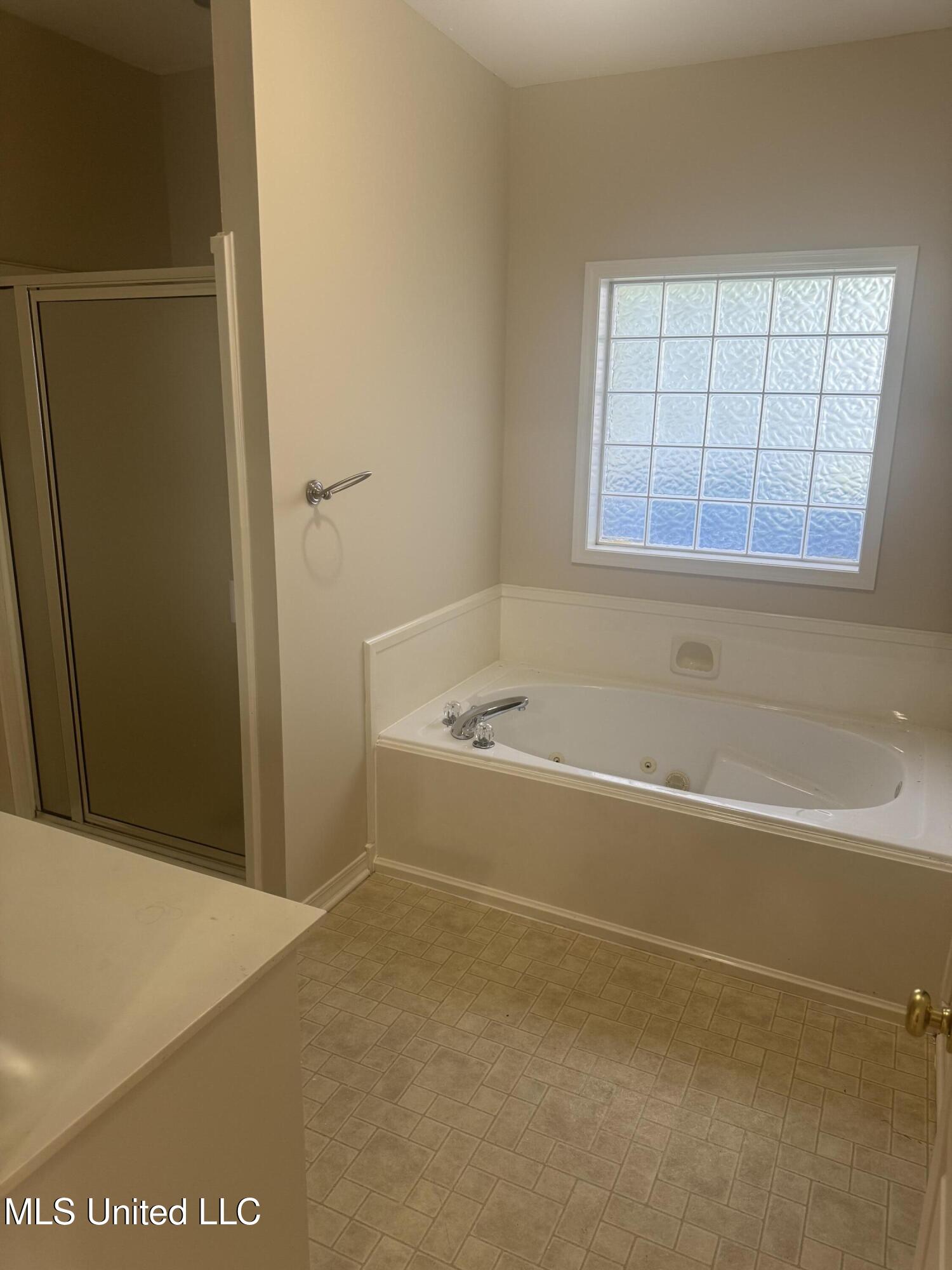 810 Meadow Way Cove, Byram, Mississippi image 35