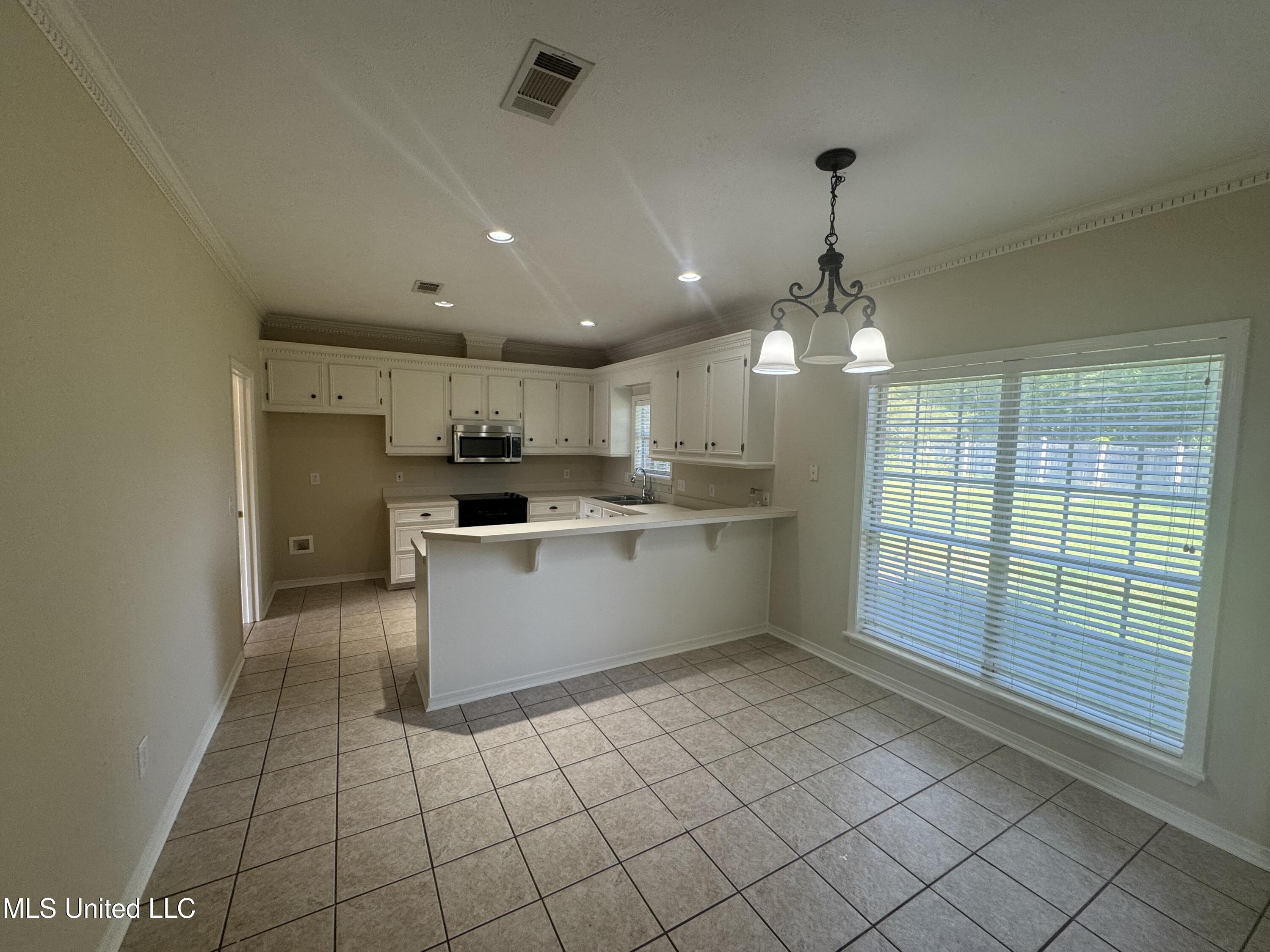 810 Meadow Way Cove, Byram, Mississippi image 14