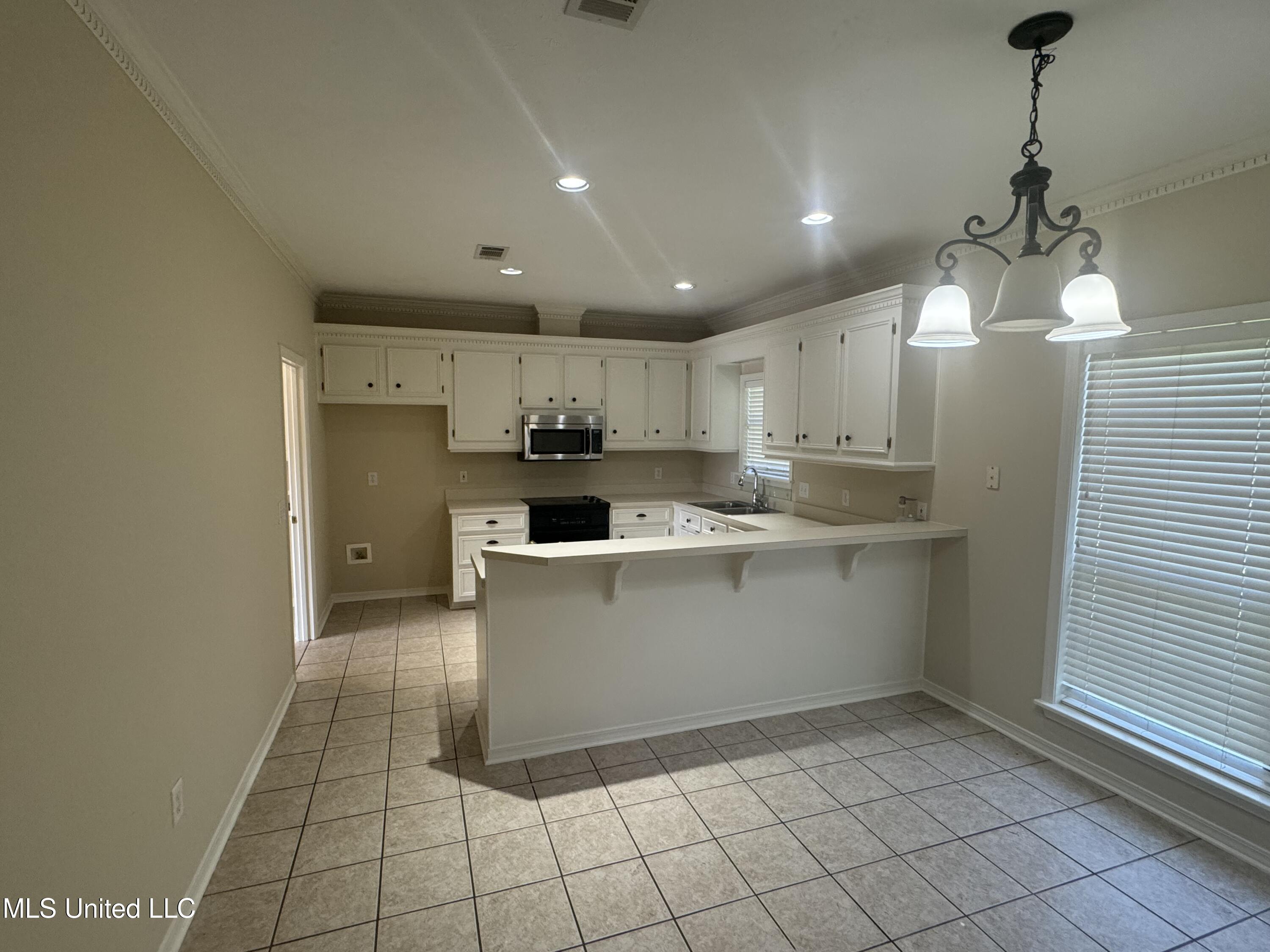 810 Meadow Way Cove, Byram, Mississippi image 21