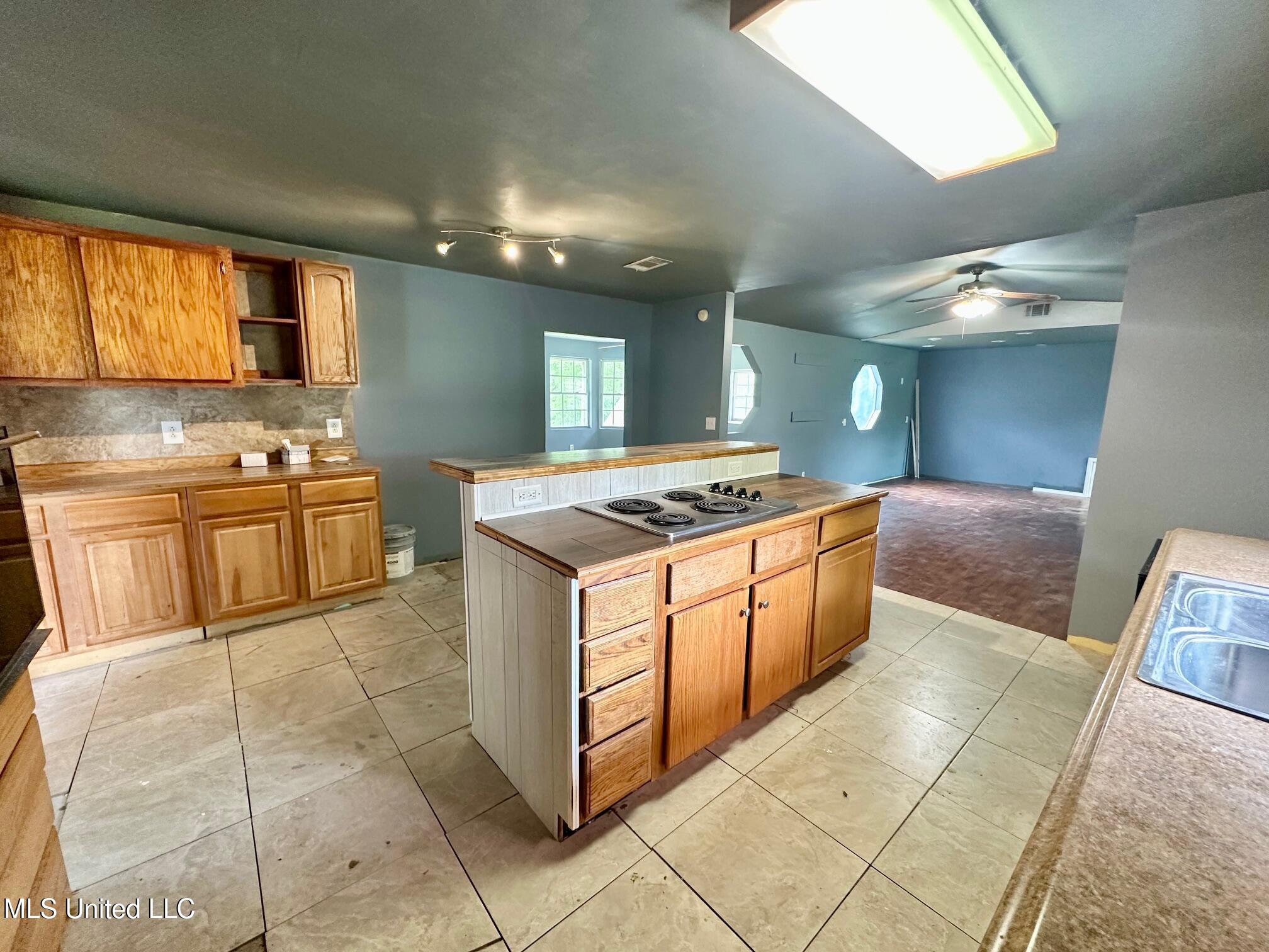 5383 Rocky Hill Dedeaux Road, Kiln, Mississippi image 6