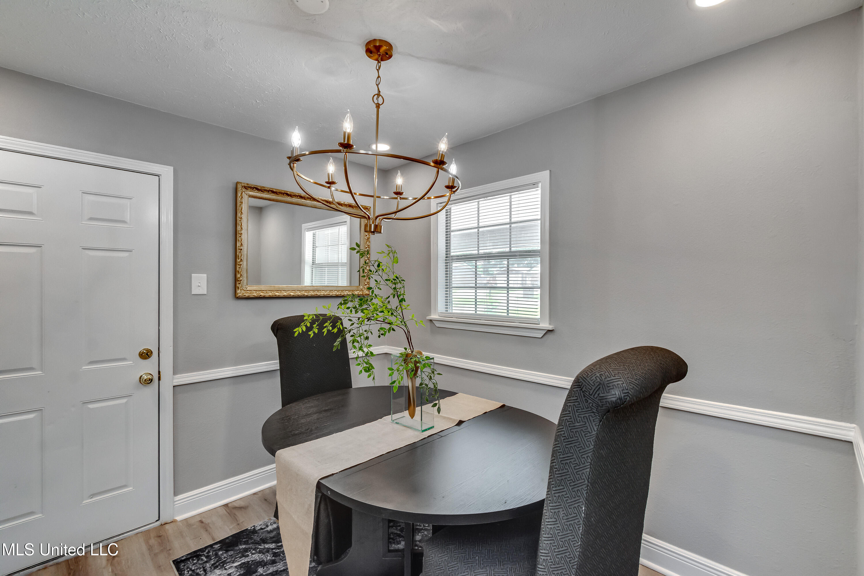 148 Thousand Oaks Circle, Jackson, Mississippi image 6