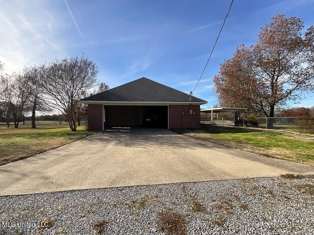 1256 Wilcox Road, Greenville, Mississippi image 6