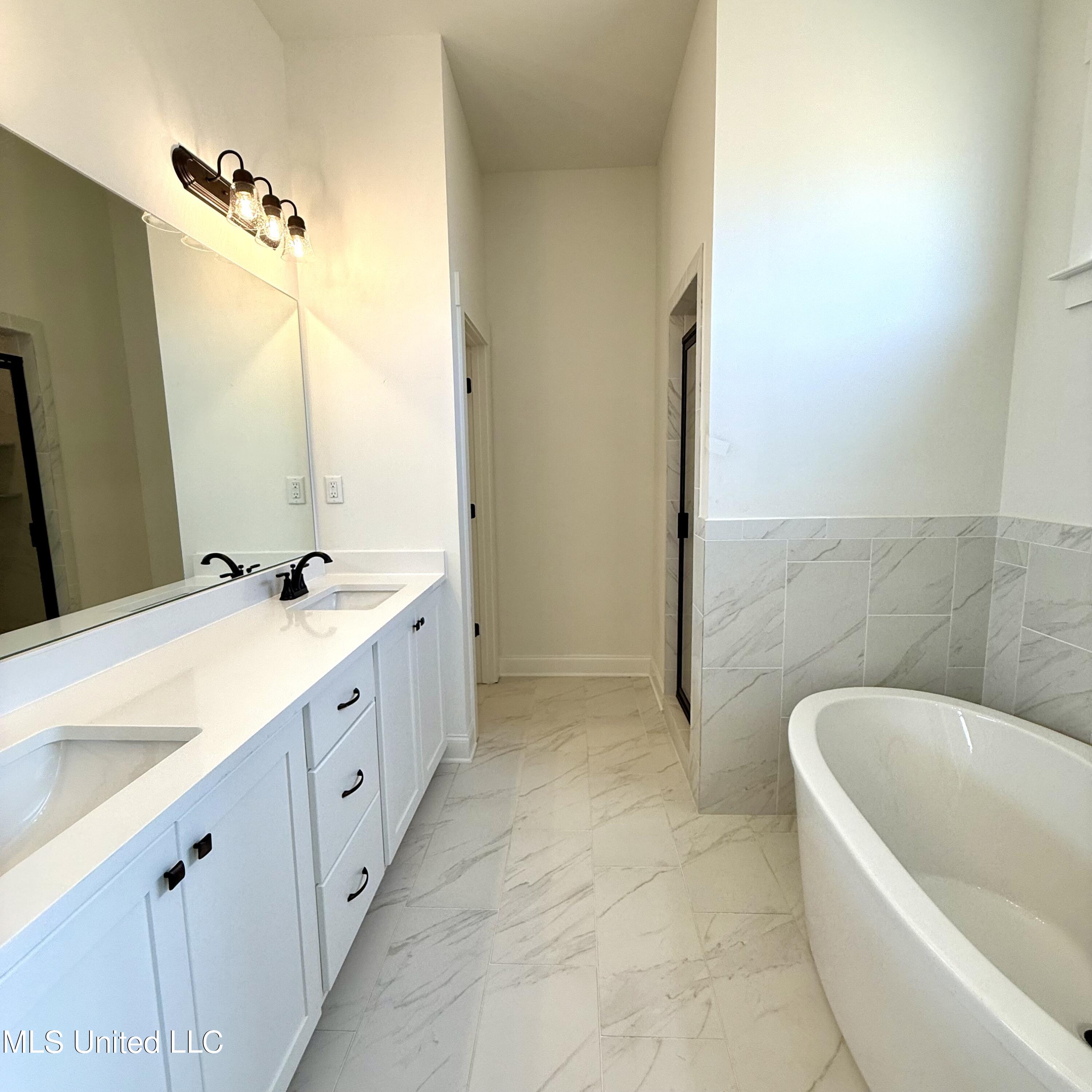 607 Sunflower Street, Nesbit, Mississippi image 21