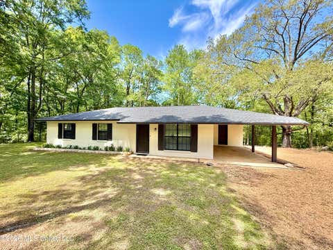 Homes For Sale - 4194 Burt Loop Road<br/> Copiah County, Crystal Springs, MS 39059