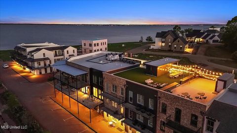 Condo For Sale - 145 Republic Street<br/> Madison, MS 39110