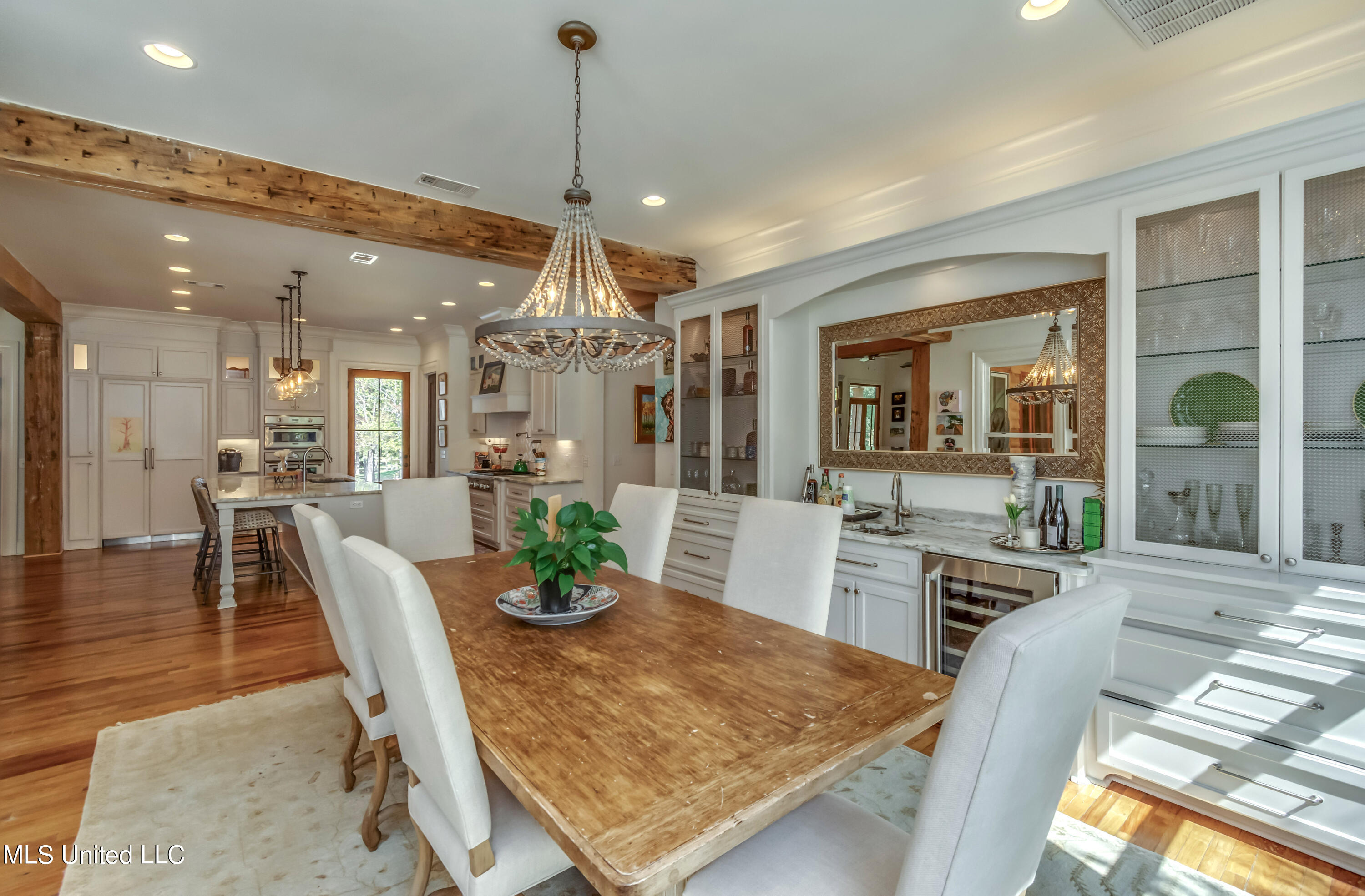 Madison, Mississippi 39110, United States, 5 Bedrooms Bedrooms, ,4 BathroomsBathrooms,Residential,Pending,69639