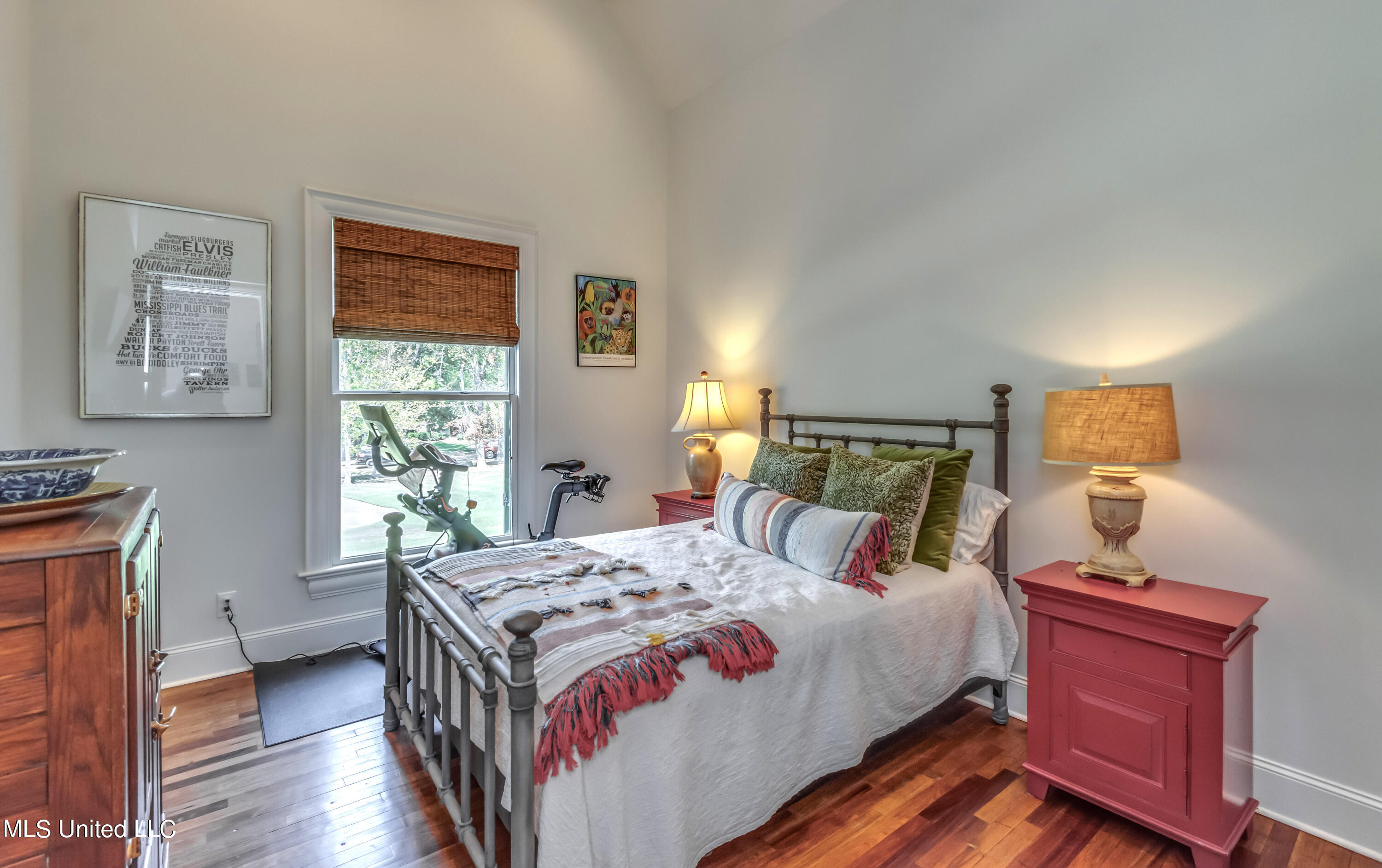 Madison, Mississippi 39110, United States, 5 Bedrooms Bedrooms, ,4 BathroomsBathrooms,Residential,Pending,69639