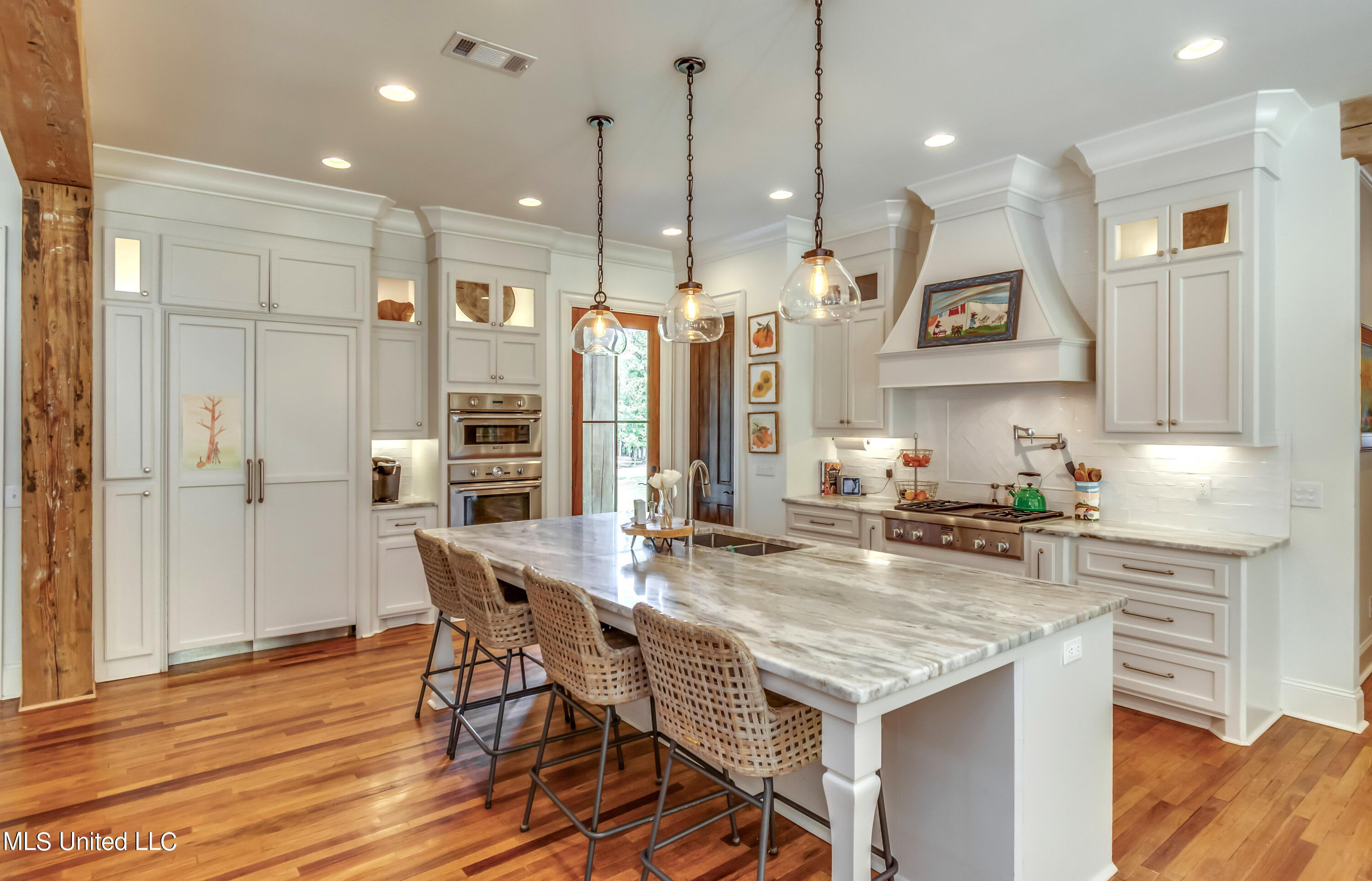 Madison, Mississippi 39110, United States, 5 Bedrooms Bedrooms, ,4 BathroomsBathrooms,Residential,Pending,69639