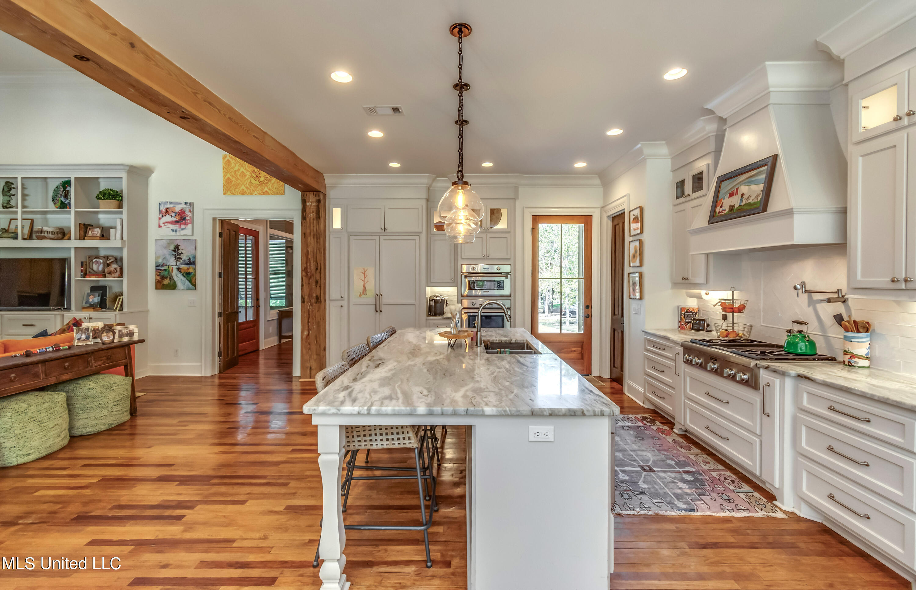 Madison, Mississippi 39110, United States, 5 Bedrooms Bedrooms, ,4 BathroomsBathrooms,Residential,Pending,69639