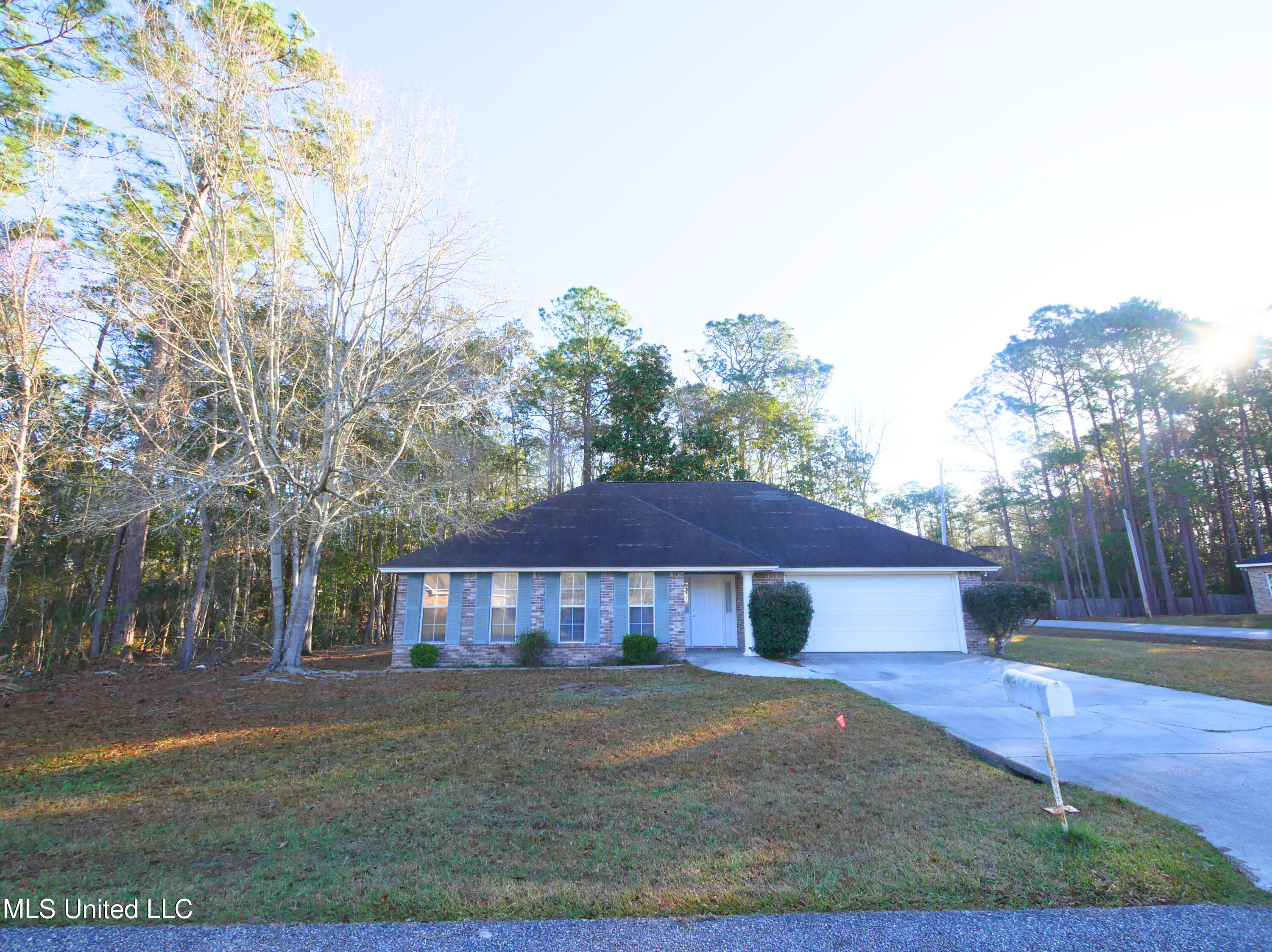 846 Kimo Court, Diamondhead, Mississippi image 1