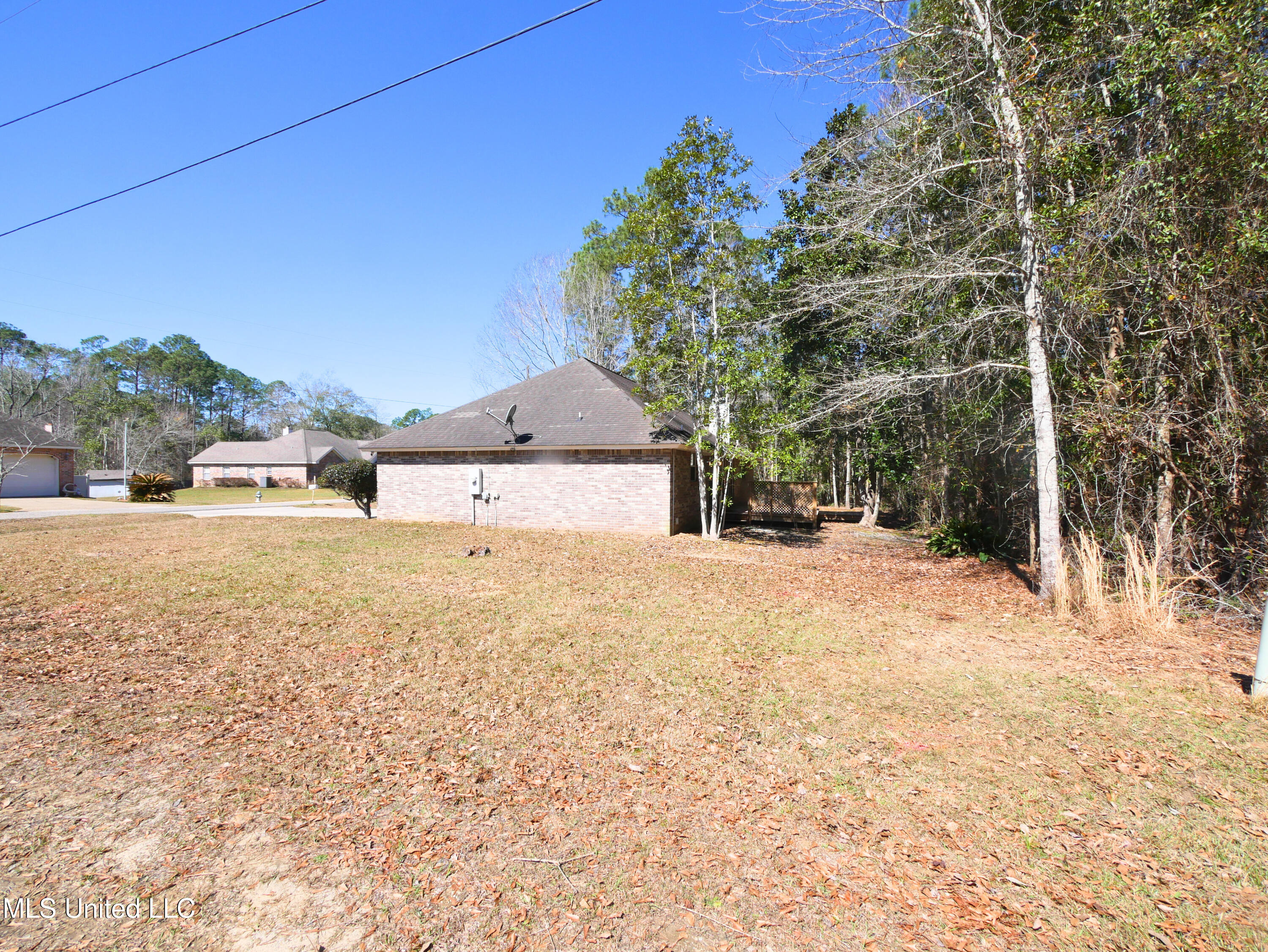 846 Kimo Court, Diamondhead, Mississippi image 4