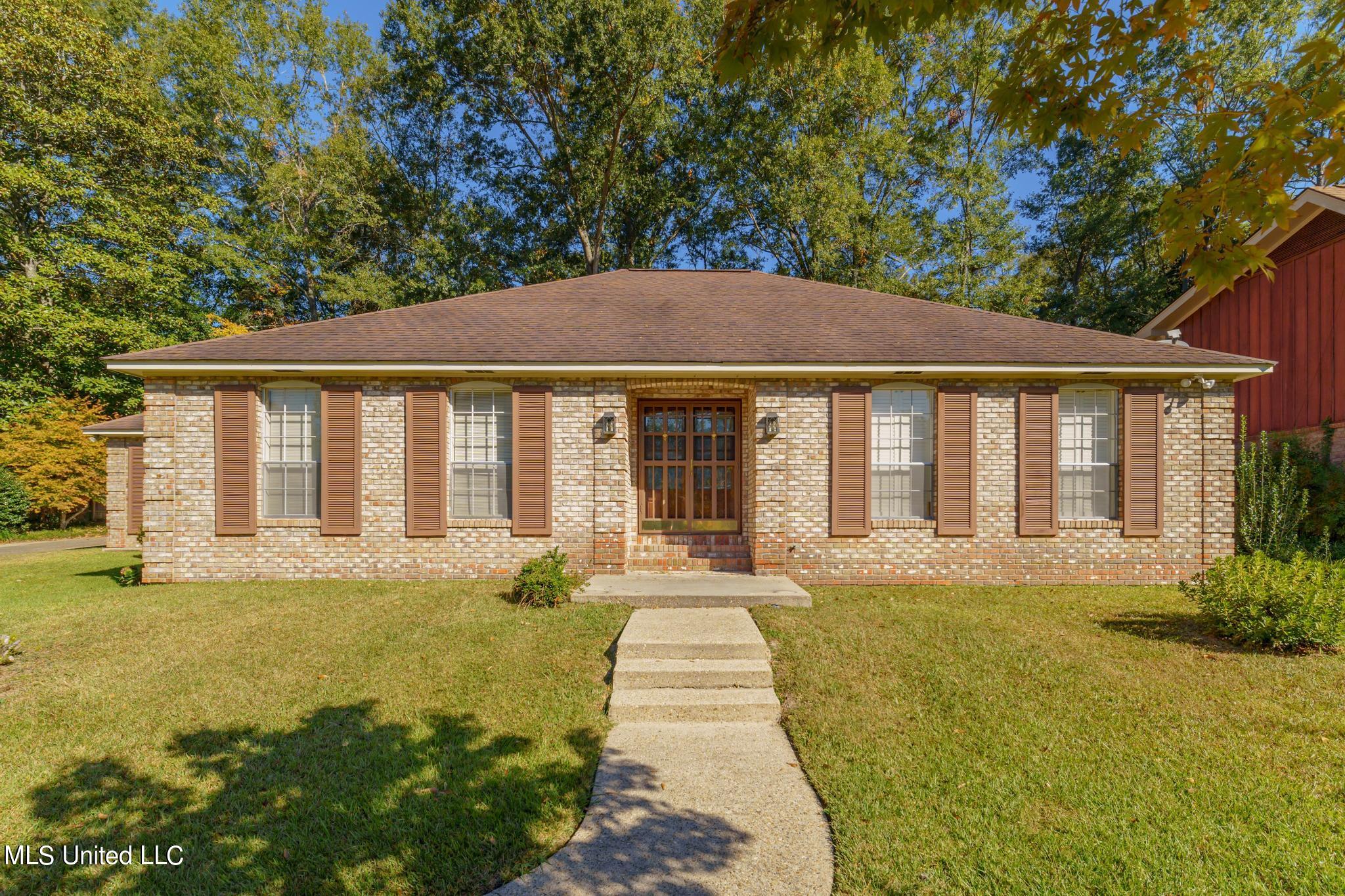 3303 Brookwood Drive, Hattiesburg, Mississippi image 1