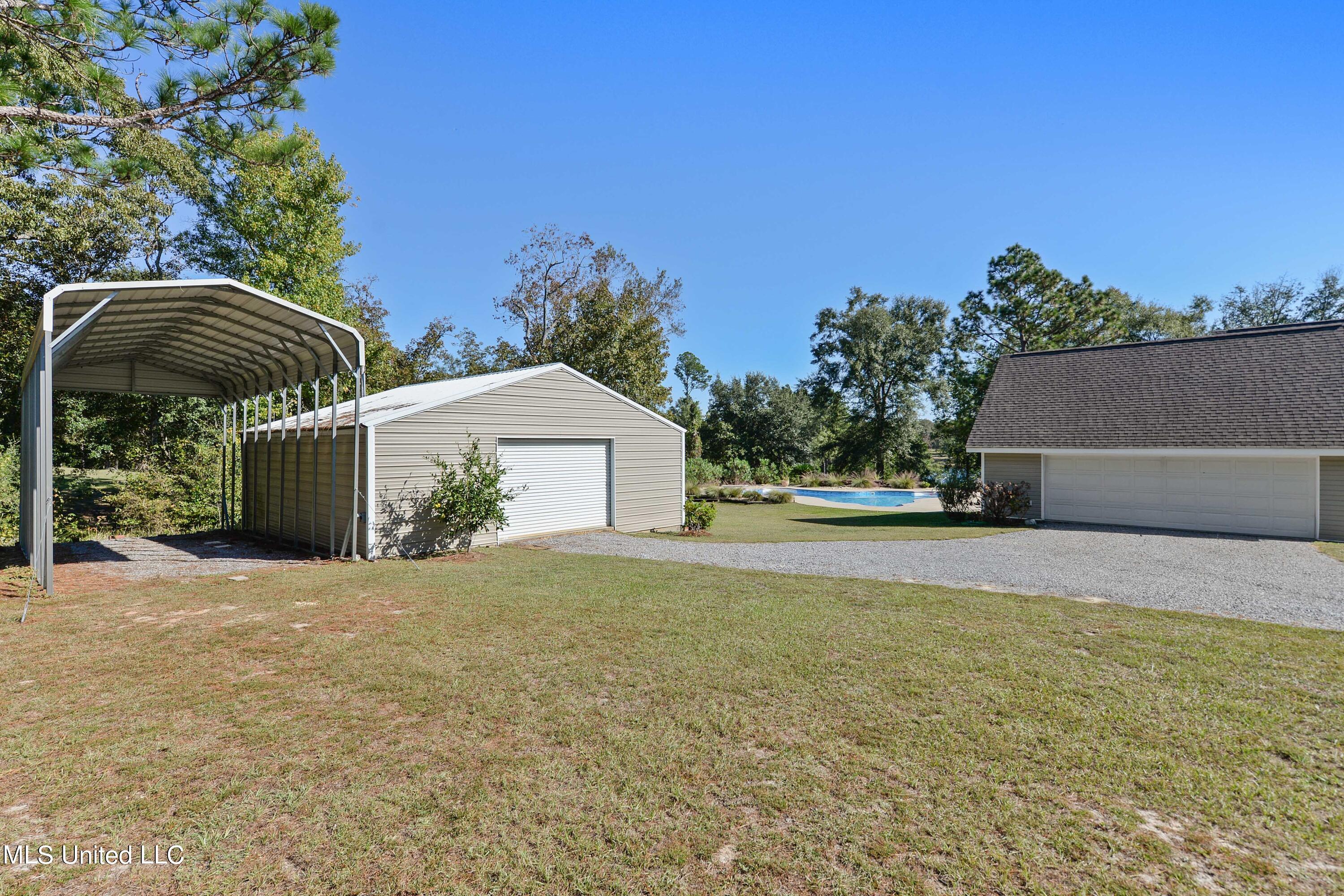 136 Blue Lakes Drive, Lucedale, Mississippi image 39