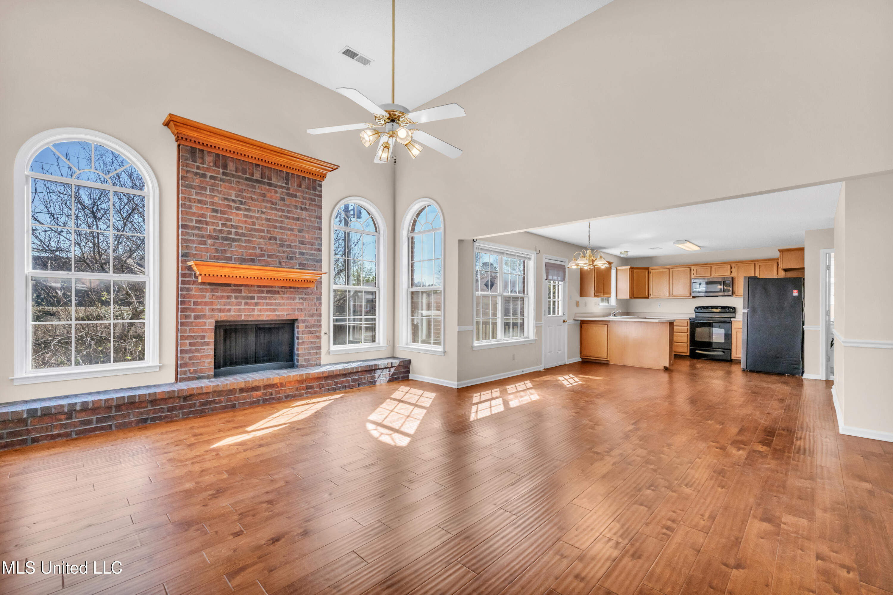 8563 N Sun Vista Drive, Cordova, Tennessee image 11