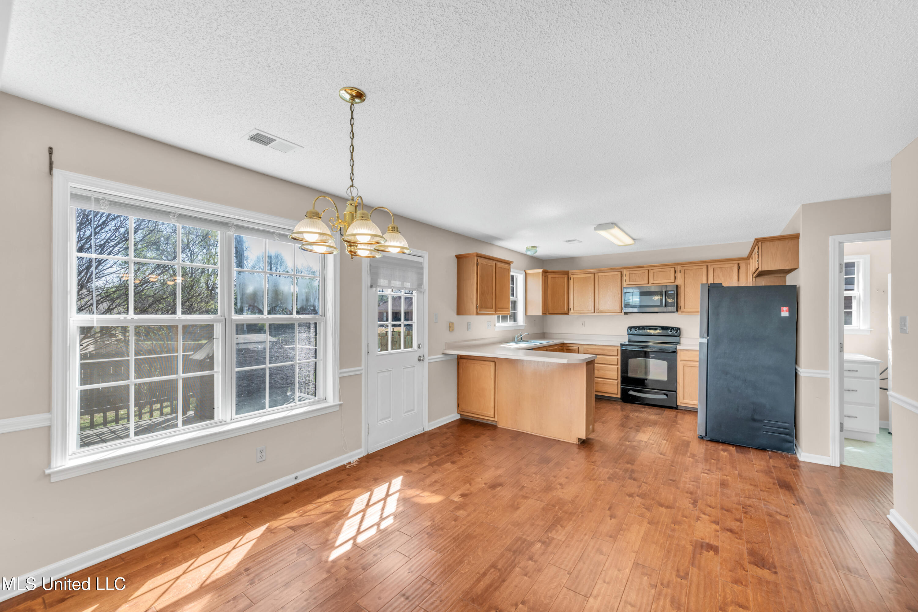 8563 N Sun Vista Drive, Cordova, Tennessee image 12