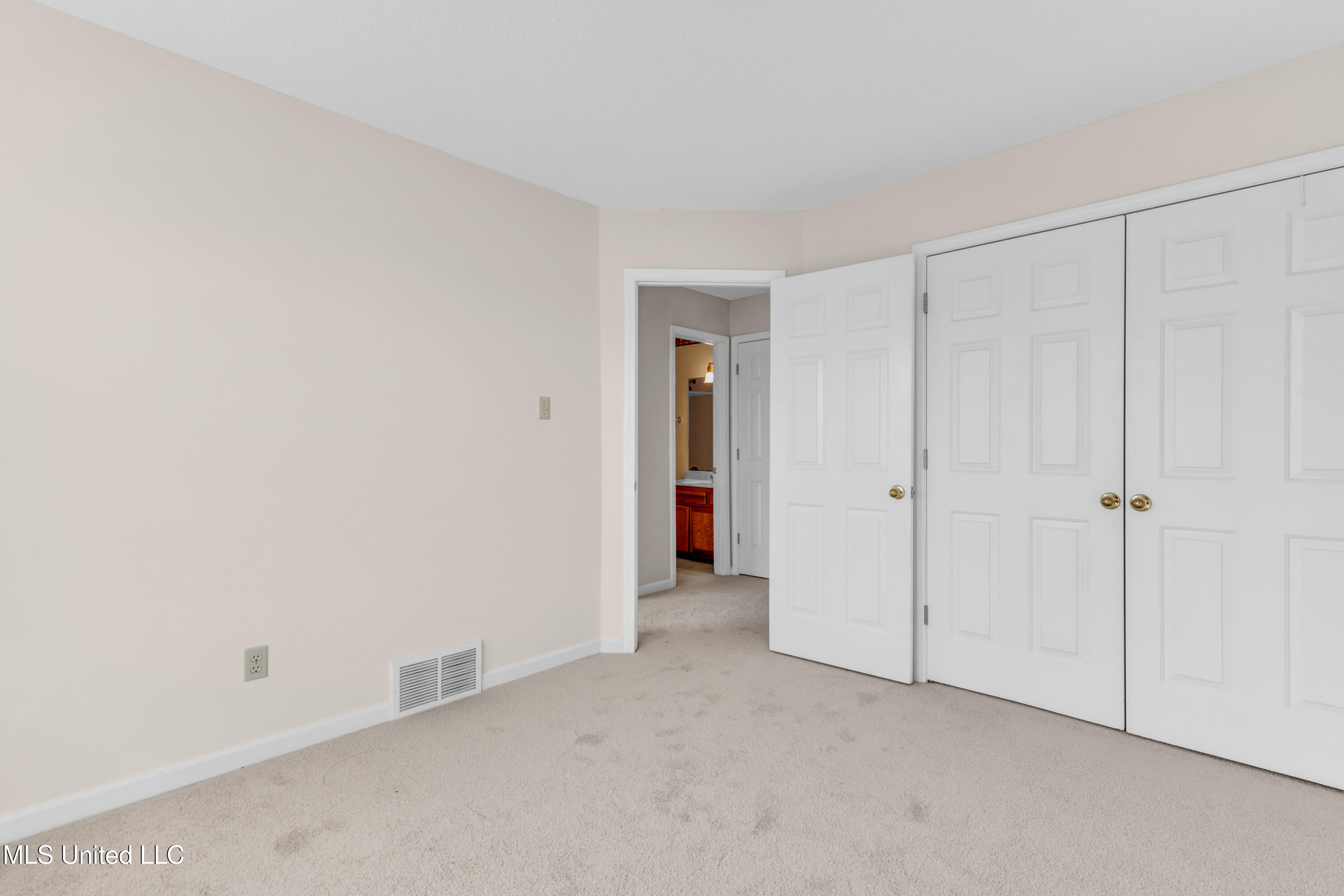 8563 N Sun Vista Drive, Cordova, Tennessee image 25