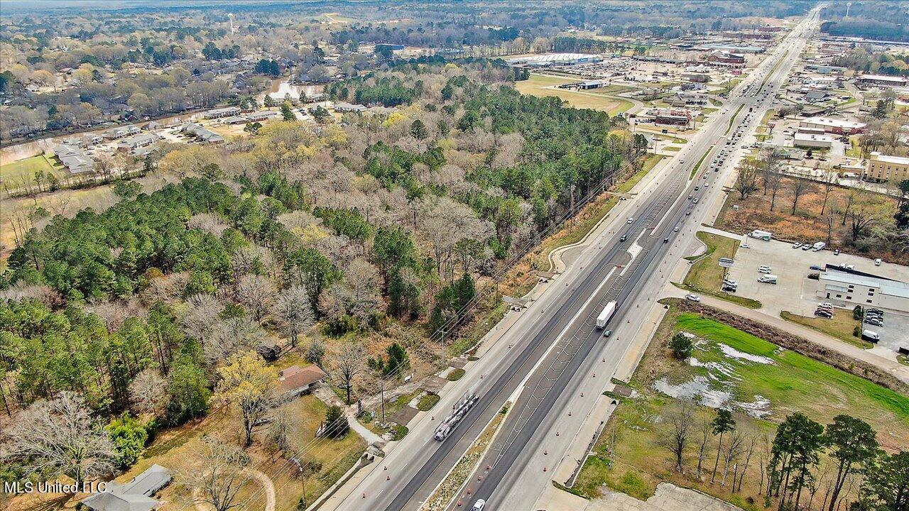 Richland, Mississippi 39218, United States, ,Commercial,Pending,104515