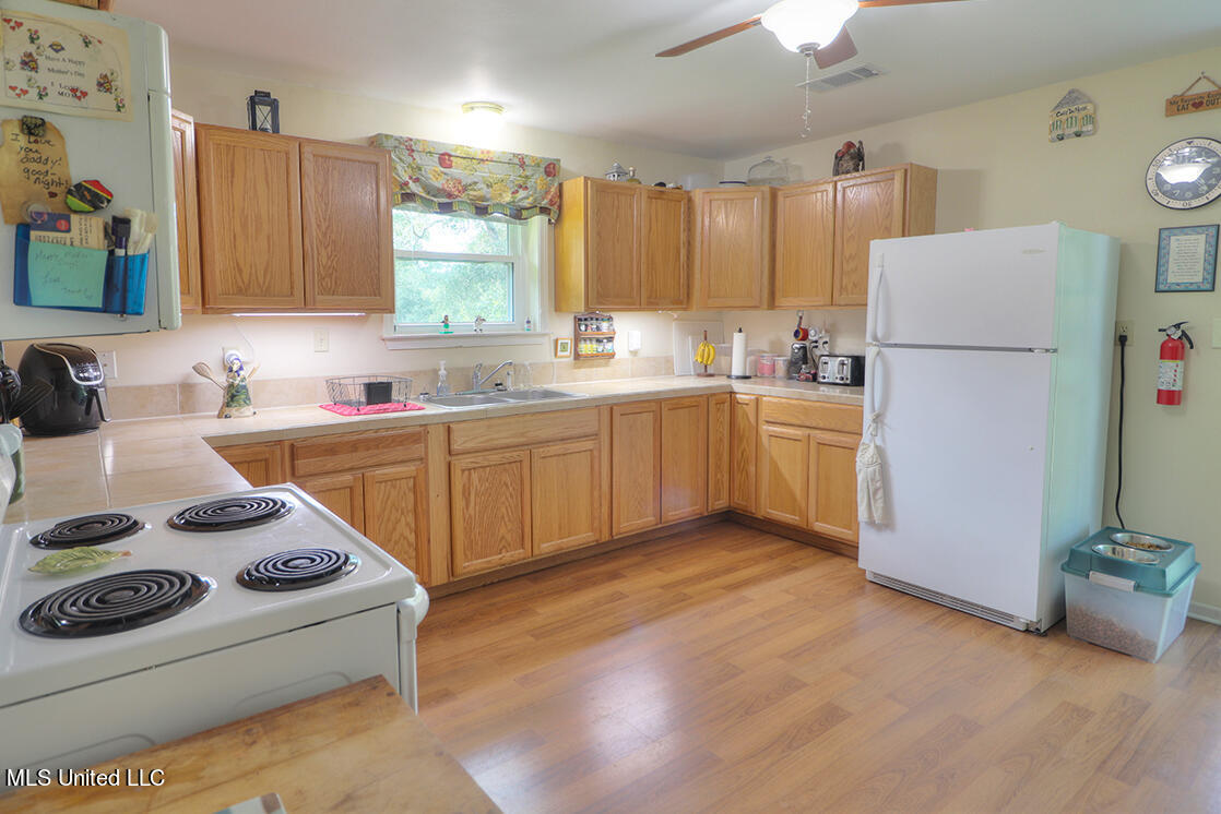 5030 Bud Ladner Road, Bay Saint Louis, Mississippi image 5