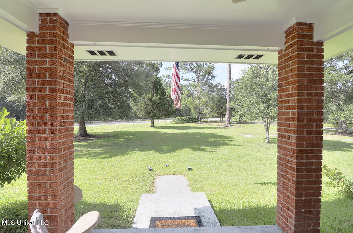 5030 Bud Ladner Road, Bay Saint Louis, Mississippi image 11