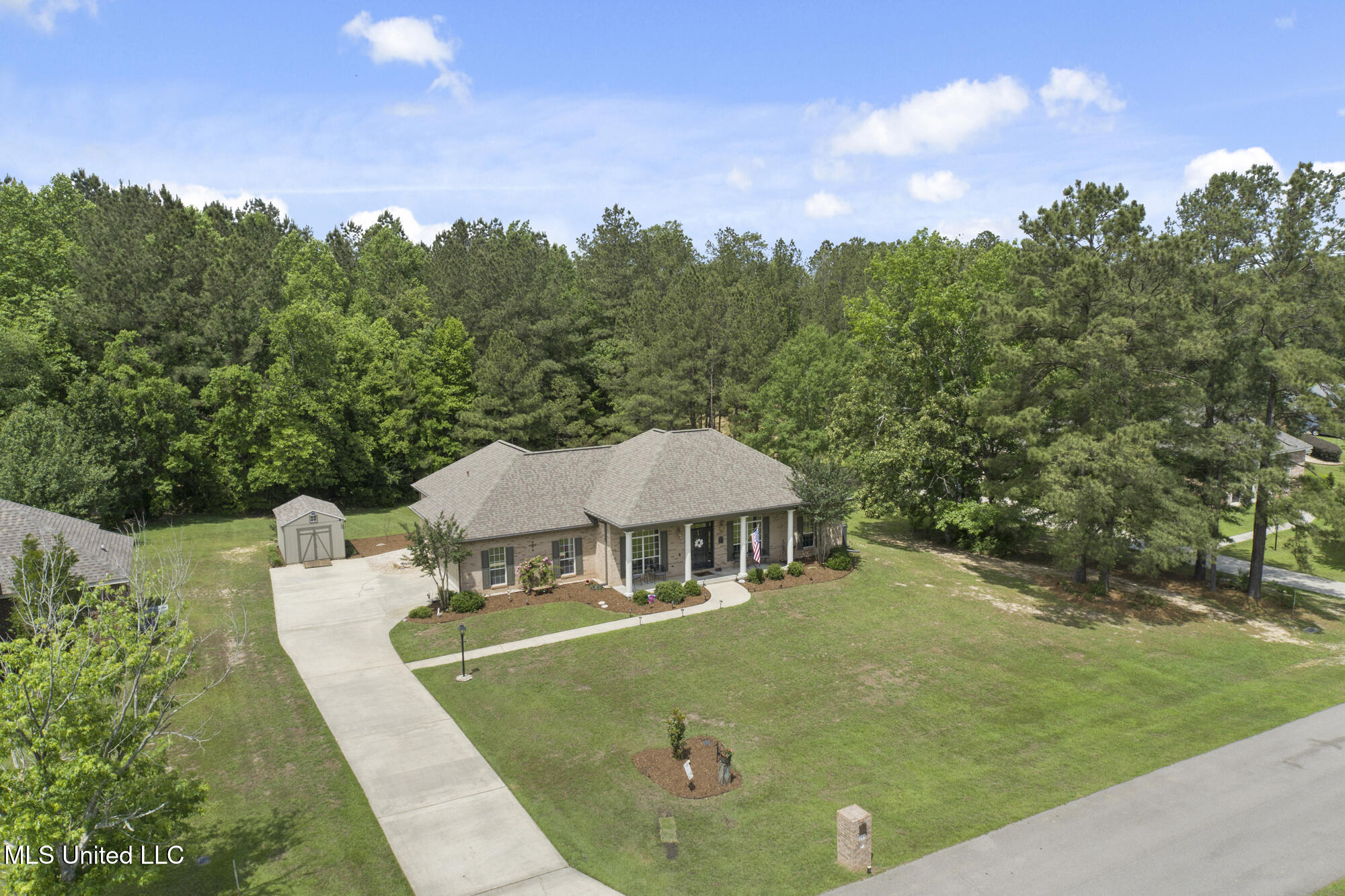 211 Whistlers Way, Hattiesburg, Mississippi image 5