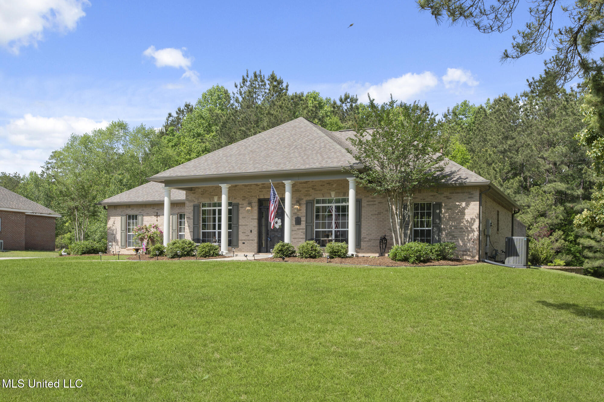 211 Whistlers Way, Hattiesburg, Mississippi image 2